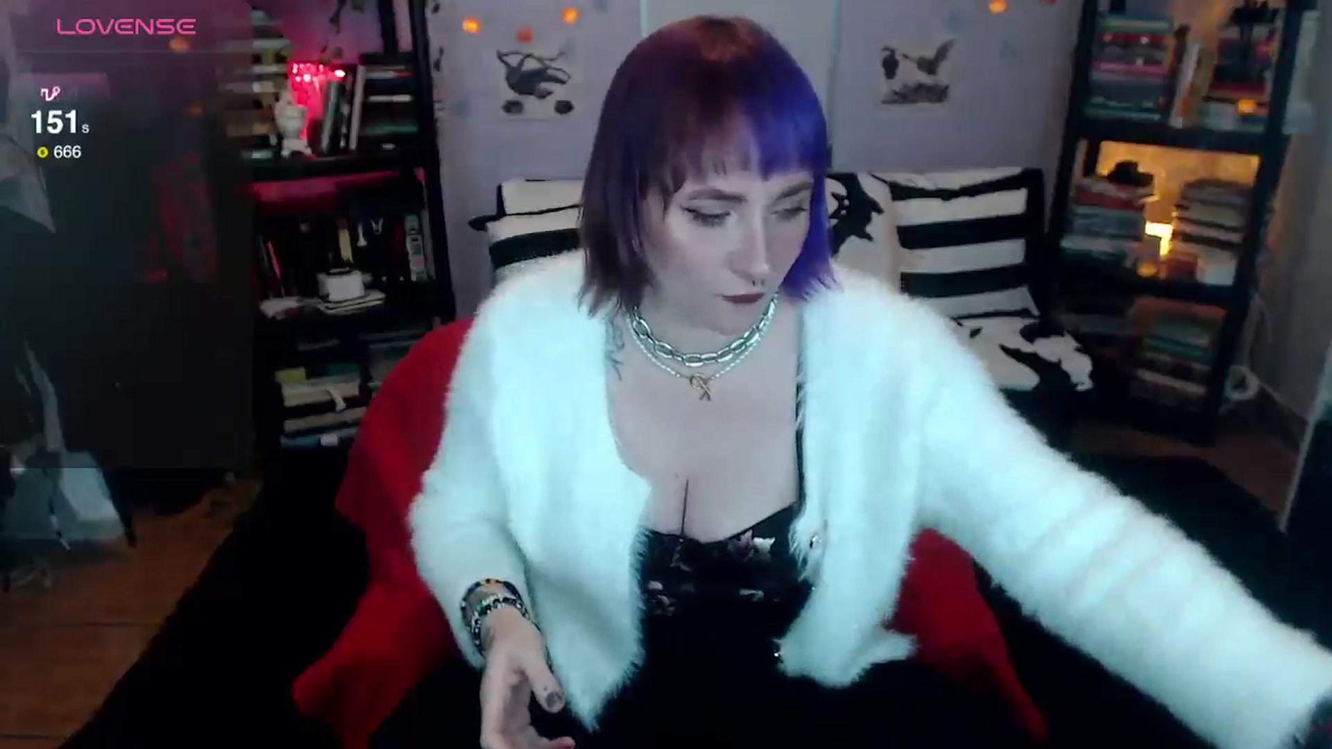 Gallery image thumbnail from AxeHallow's myfreecams stream on, 01/05/2025, 24:04 image 4 of 20