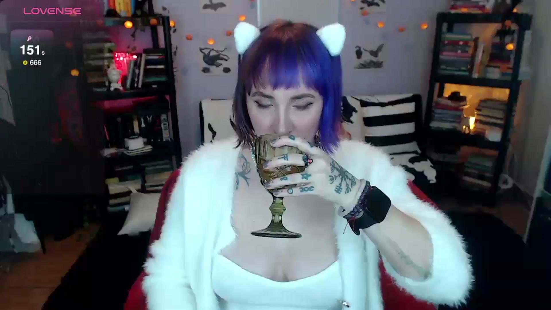 Gallery image thumbnail from AxeHallow's myfreecams stream on, 01/05/2025, 04:33 image 5 of 20