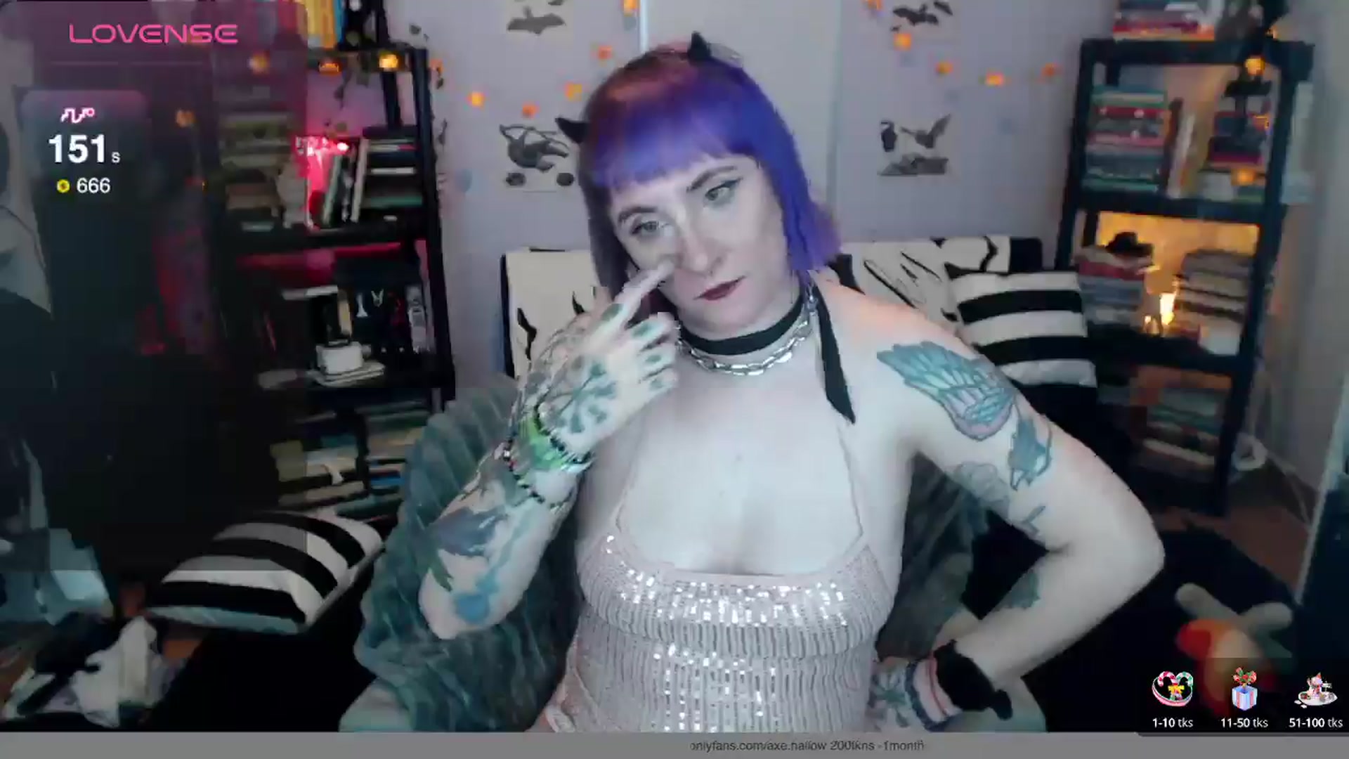 Gallery image thumbnail from AxeHallow's myfreecams stream on, 01/08/2025, 05:13 image 15 of 20