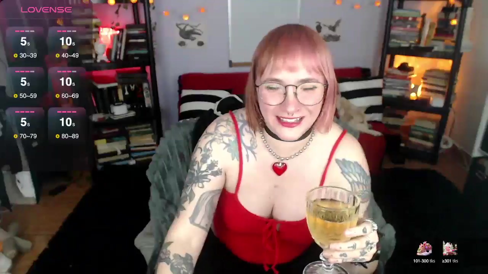 Gallery image thumbnail from AxeHallow's myfreecams stream on, 01/15/2025, 24:53 image 7 of 20