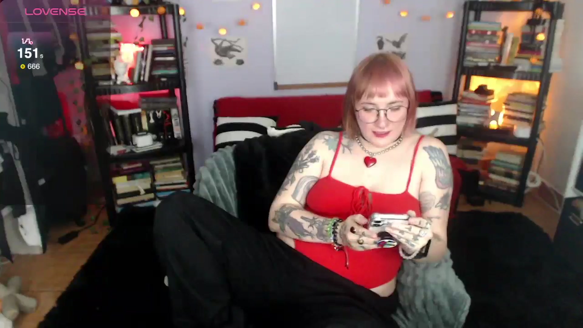 Gallery image thumbnail from AxeHallow's myfreecams stream on, 01/15/2025, 24:53 image 3 of 20