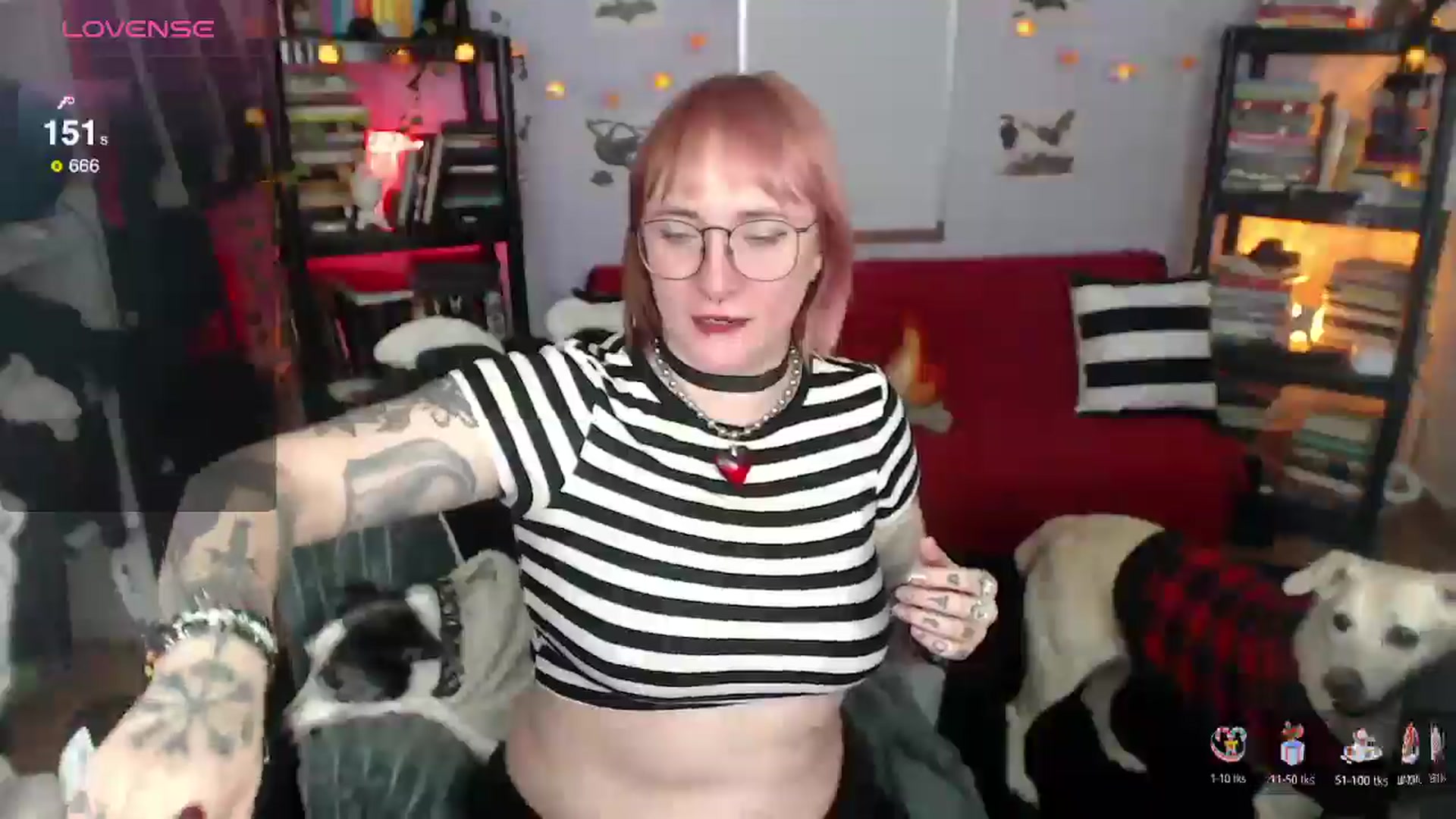 Gallery image thumbnail from AxeHallow's myfreecams stream on, 01/15/2025, 05:01 image 17 of 20