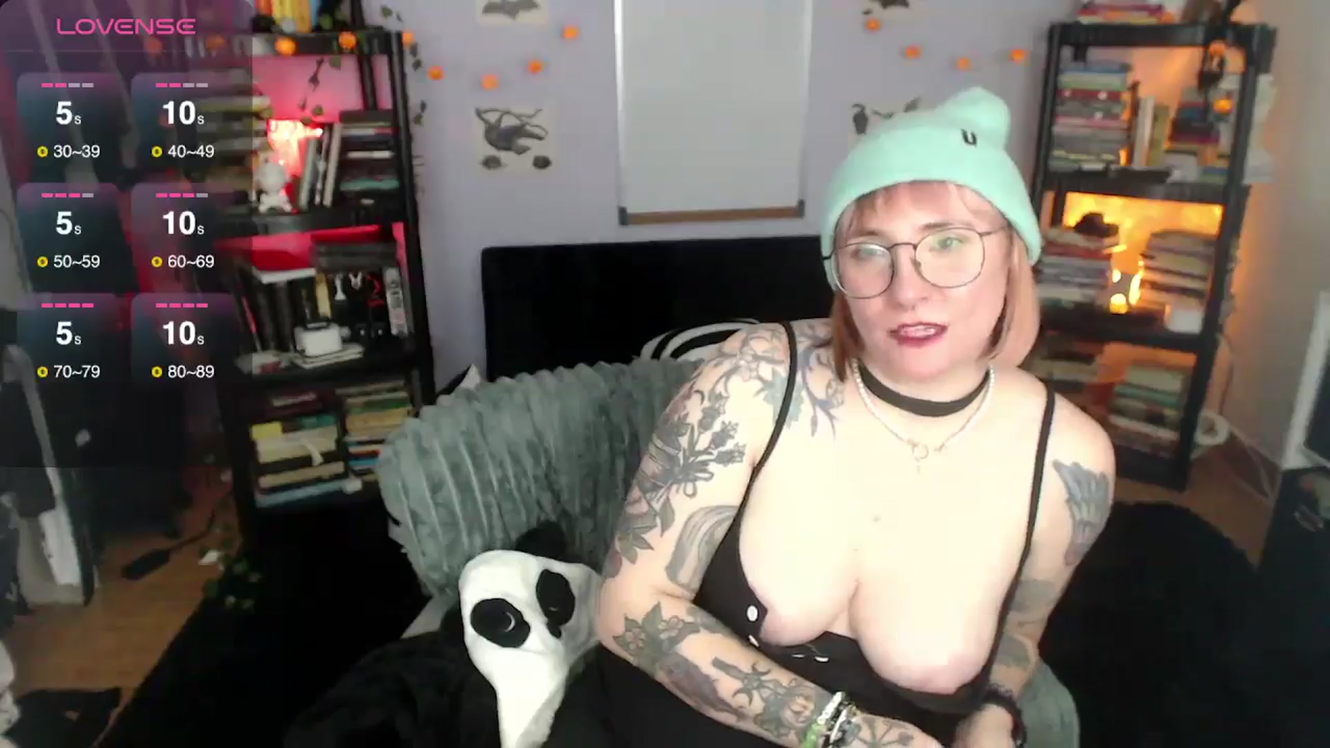 Gallery image thumbnail from AxeHallow's myfreecams stream on, 01/17/2025, 09:52 image 13 of 20