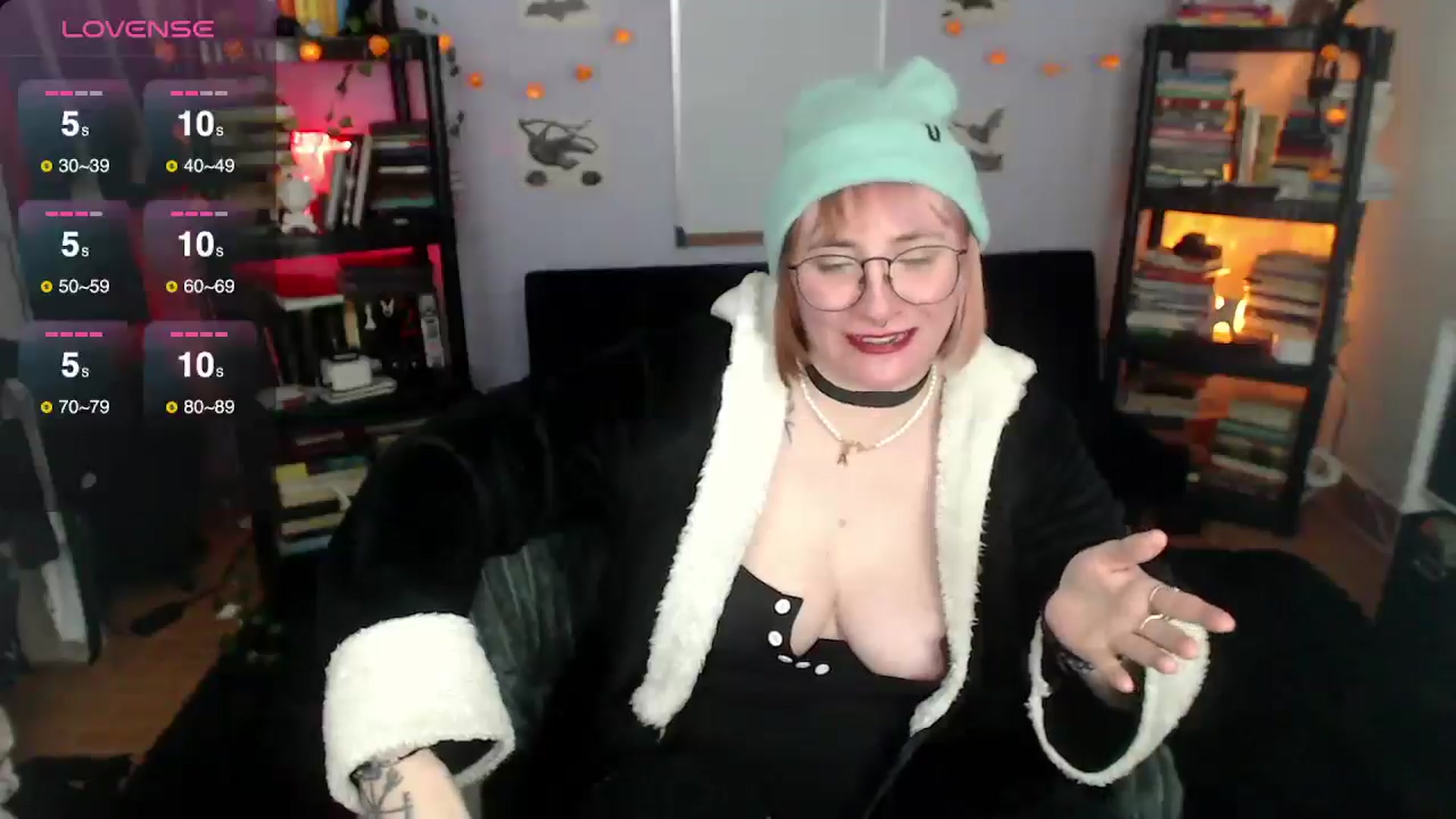 Gallery image thumbnail from AxeHallow's myfreecams stream on, 01/17/2025, 09:52 image 9 of 20