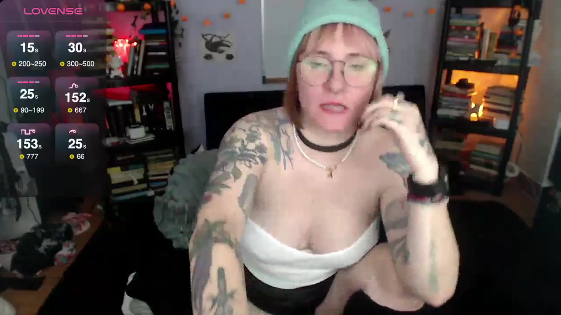 Gallery image thumbnail from AxeHallow's myfreecams stream on, 01/17/2025, 12:44 image 3 of 20