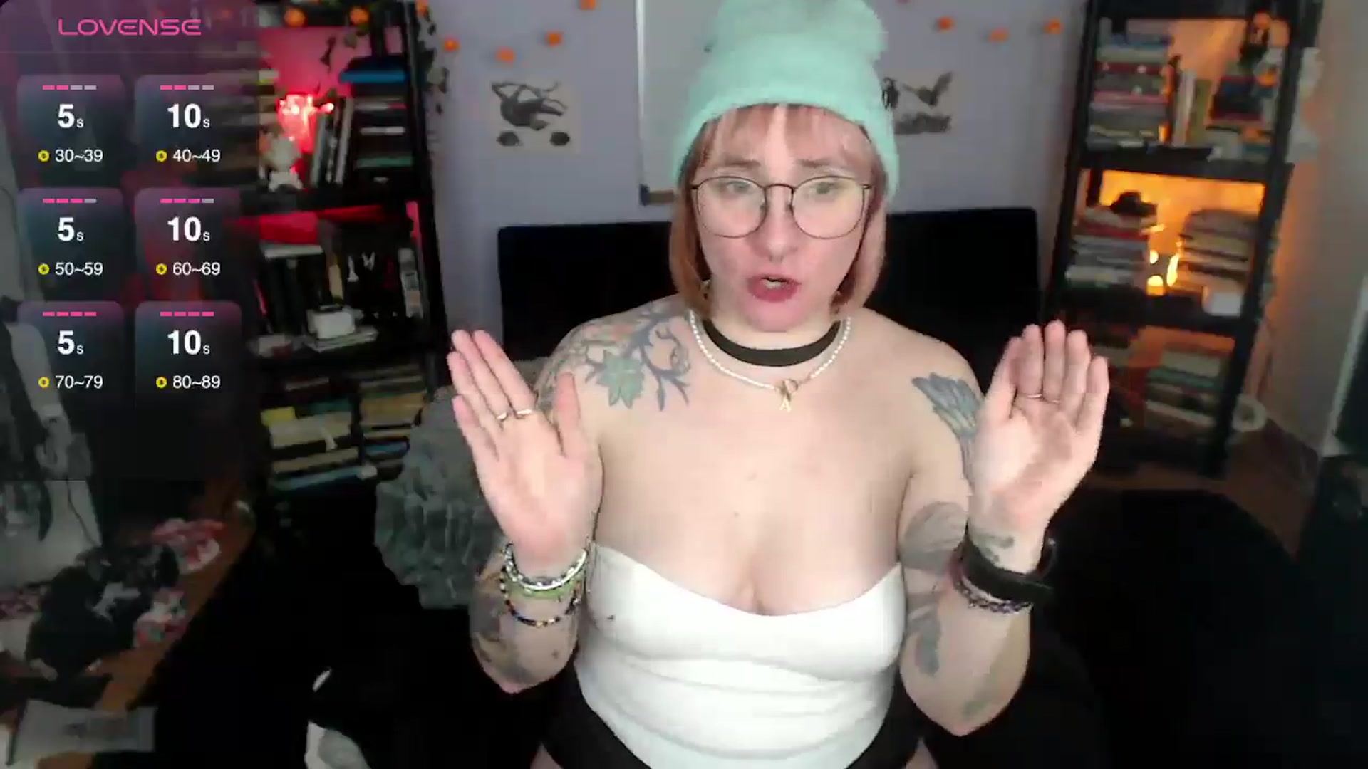 Gallery image thumbnail from AxeHallow's myfreecams stream on, 01/17/2025, 12:44 image 4 of 20