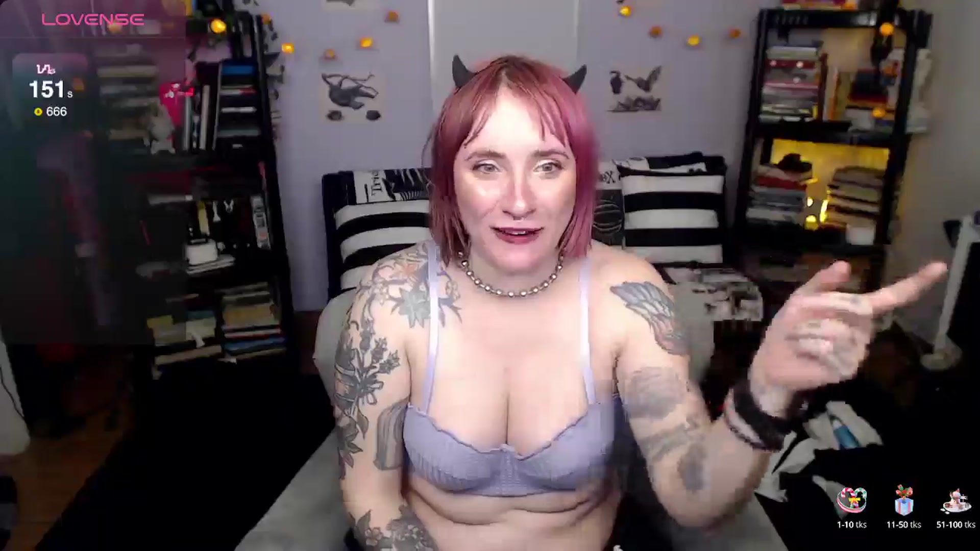 Gallery image thumbnail from AxeHallow's myfreecams stream on, 01/28/2025, 02:05 image 12 of 20