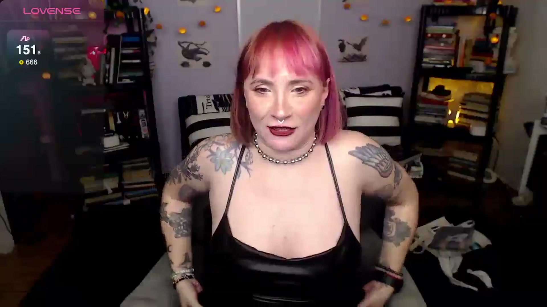 Gallery image thumbnail from AxeHallow's myfreecams stream on, 01/31/2025, 01:07 image 4 of 20