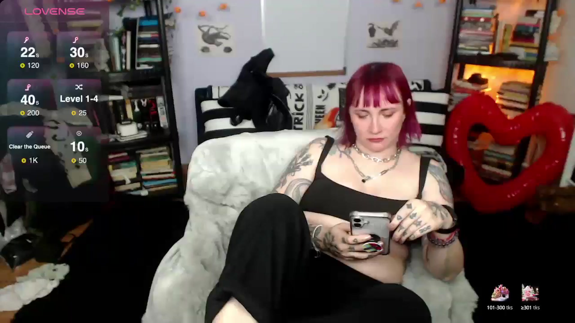 Gallery image thumbnail from AxeHallow's myfreecams stream on, 02/25/2025, 06:18 image 3 of 20