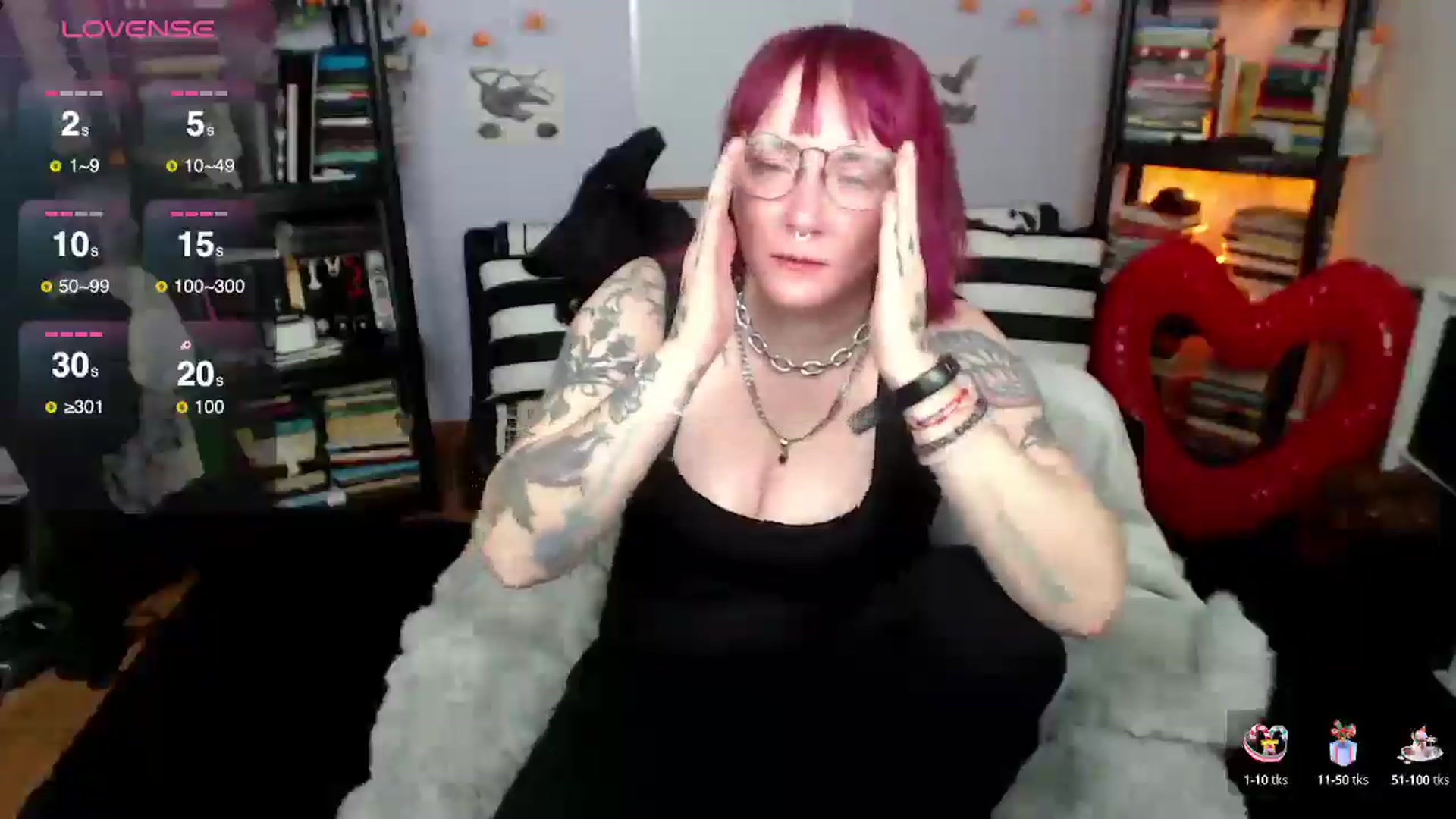 Gallery image thumbnail from AxeHallow's myfreecams stream on, 02/25/2025, 06:51 image 14 of 20