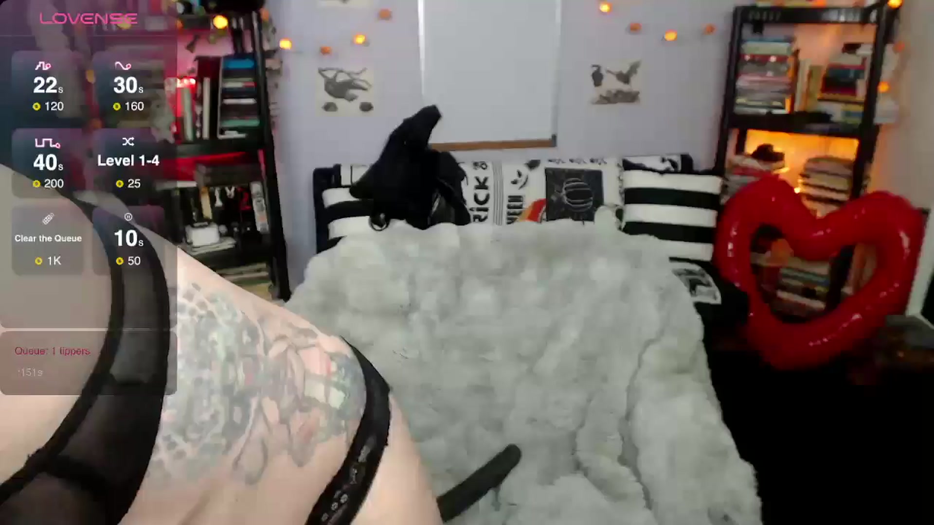 Gallery image thumbnail from AxeHallow's myfreecams stream on, 03/01/2025, 24:01 image 8 of 20