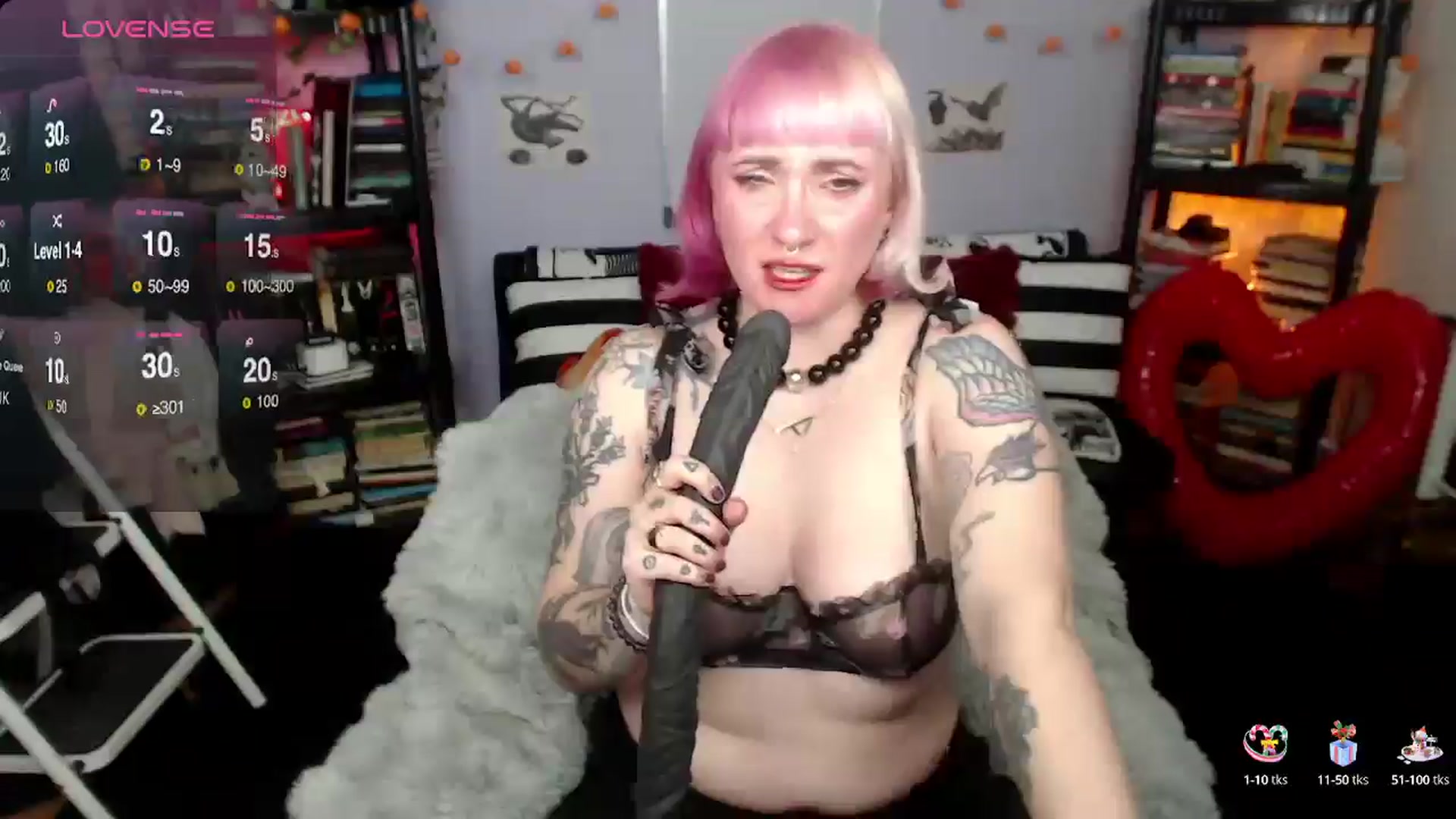 Gallery image thumbnail from AxeHallow's myfreecams stream on, 03/05/2025, 02:11 image 12 of 20