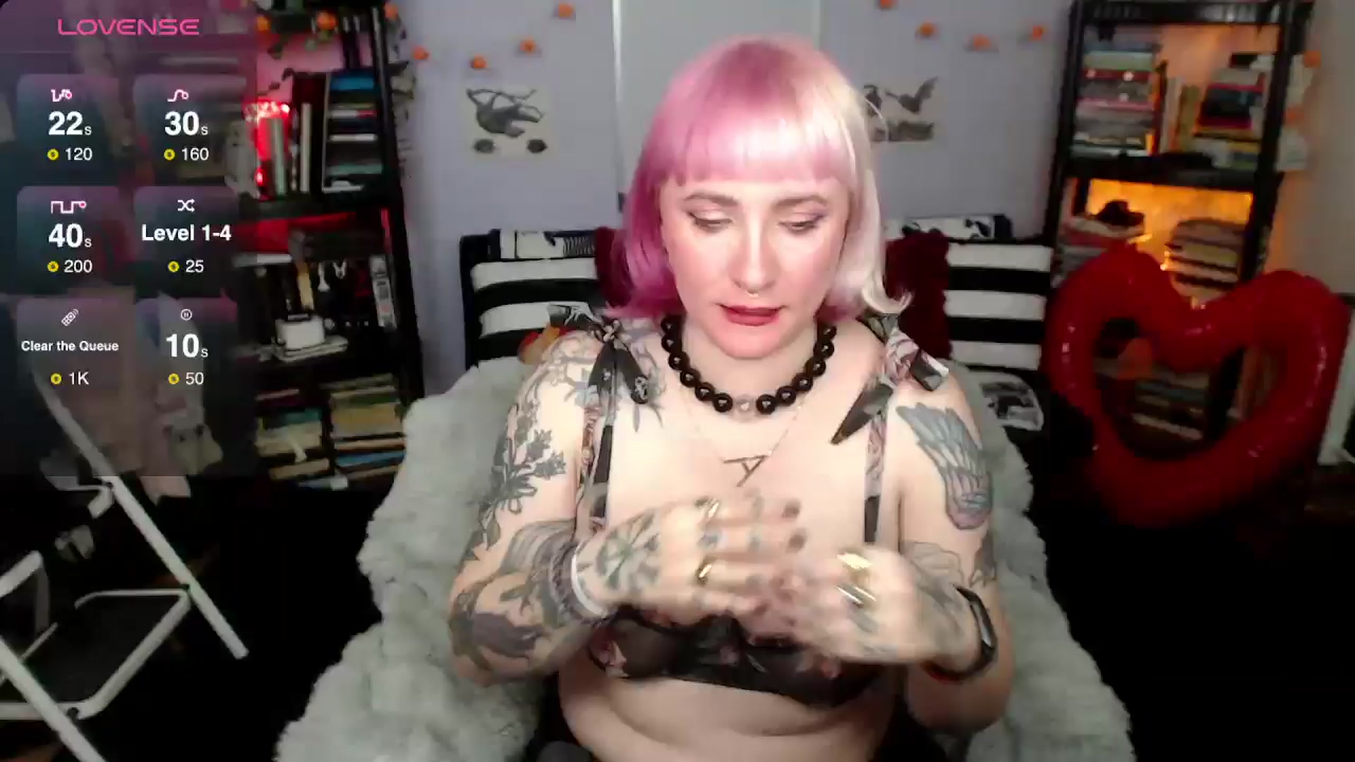 Gallery image thumbnail from AxeHallow's myfreecams stream on, 03/05/2025, 02:11 image 13 of 20