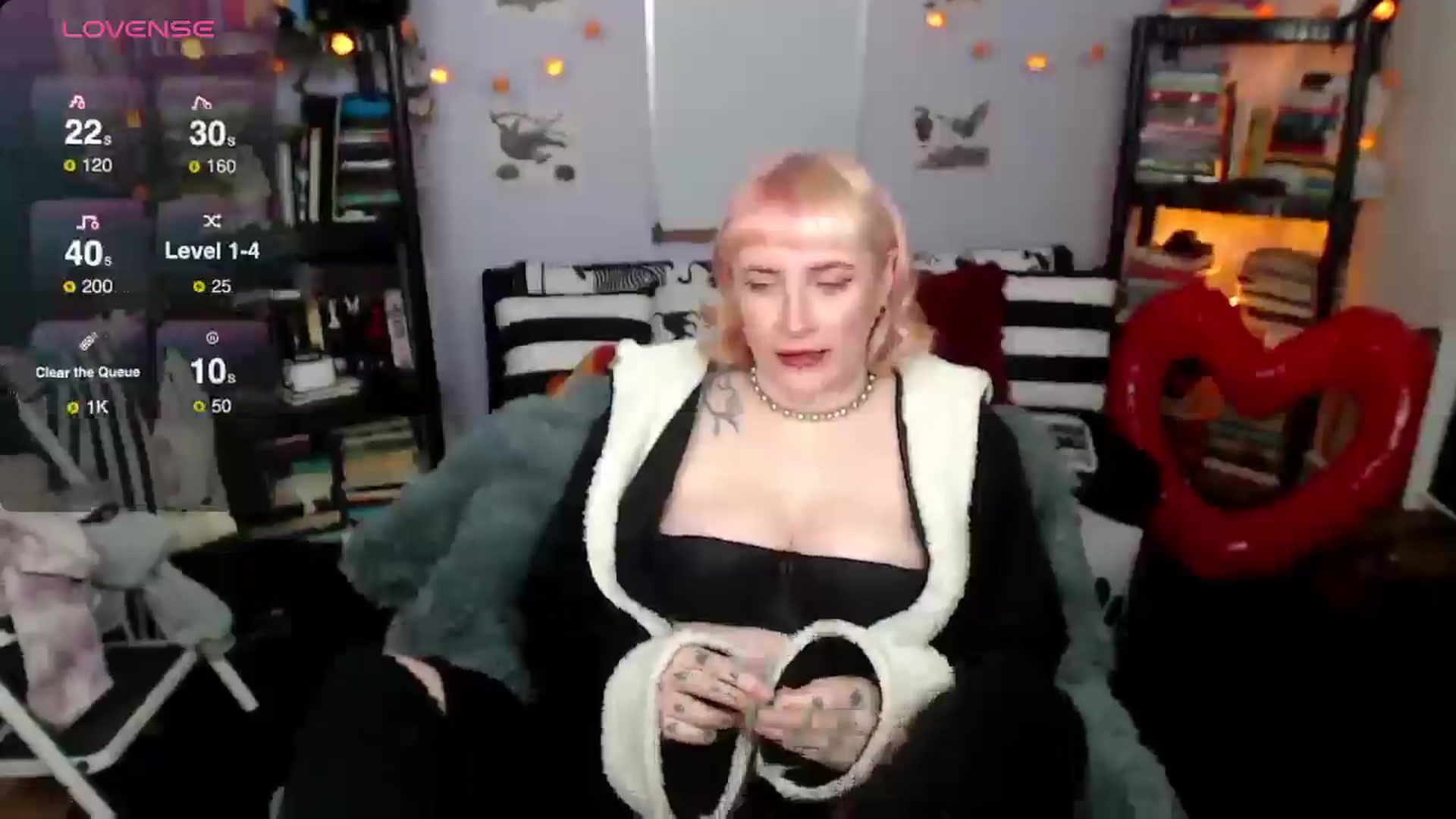 Gallery image thumbnail from AxeHallow's myfreecams stream on, 03/18/2025, 02:15 image 16 of 20
