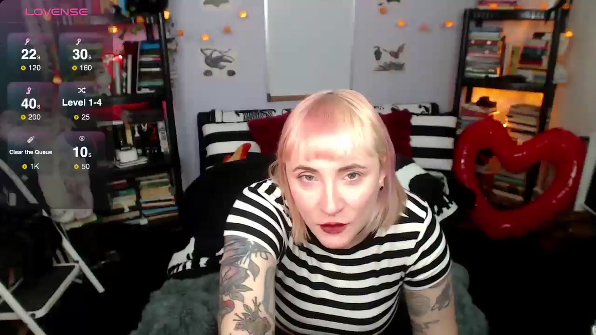 Gallery image thumbnail from AxeHallow's myfreecams stream on, 03/19/2025, 03:02 image 11 of 20