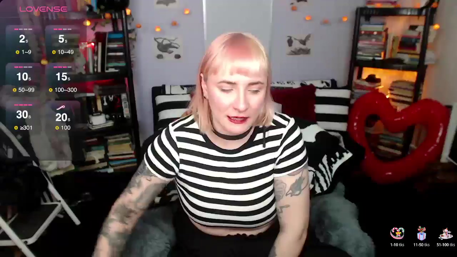 Gallery image thumbnail from AxeHallow's myfreecams stream on, 03/19/2025, 03:02 image 9 of 20