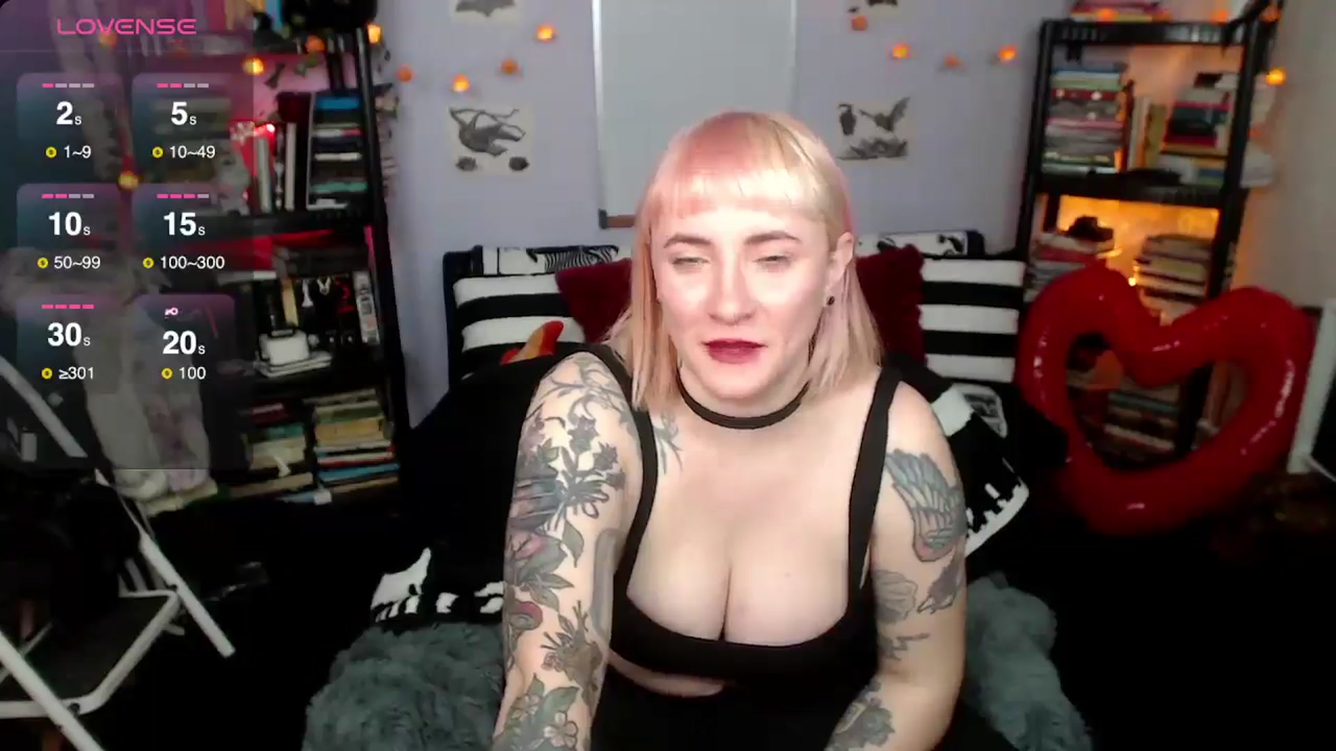 Gallery image thumbnail from AxeHallow's myfreecams stream on, 03/19/2025, 03:02 image 14 of 20