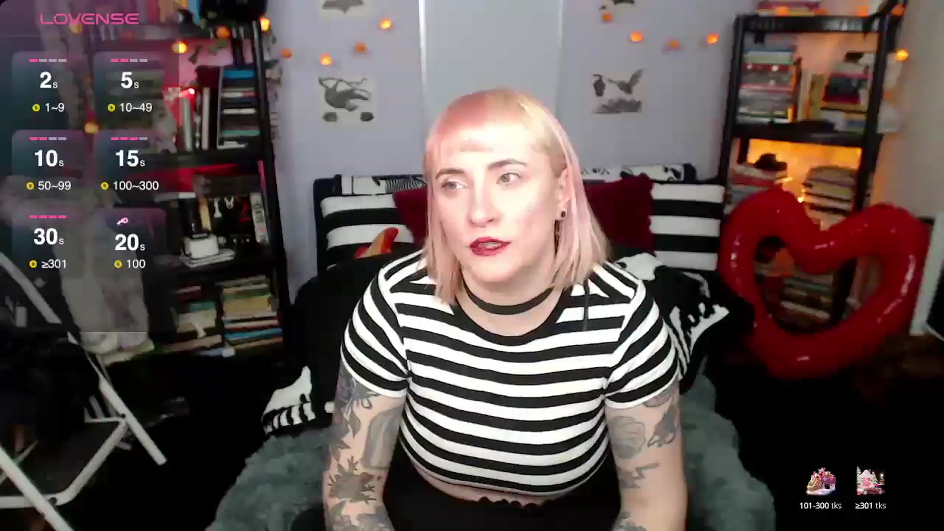 Gallery image thumbnail from AxeHallow's myfreecams stream on, 03/19/2025, 03:02 image 7 of 20