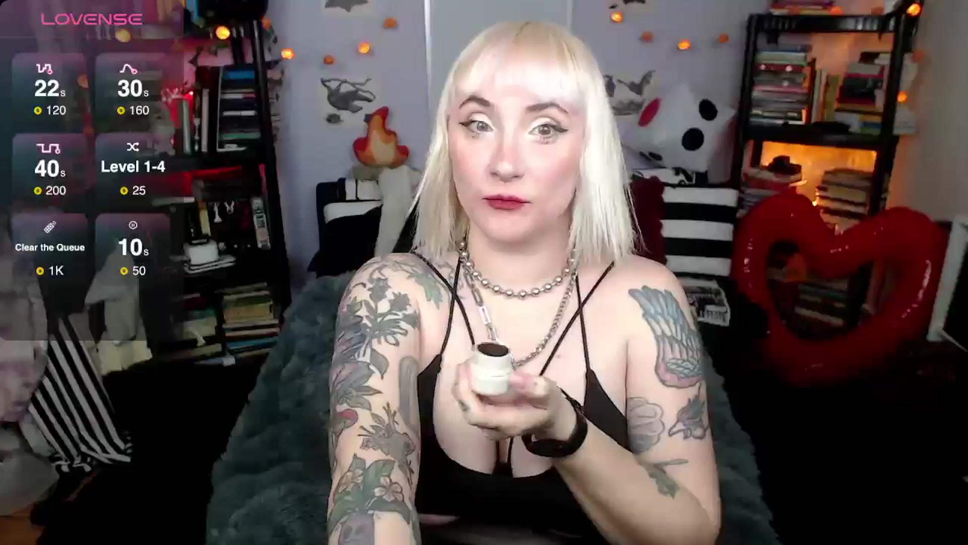 Gallery image thumbnail from AxeHallow's myfreecams stream on, 03/23/2025, 21:59 image 2 of 20