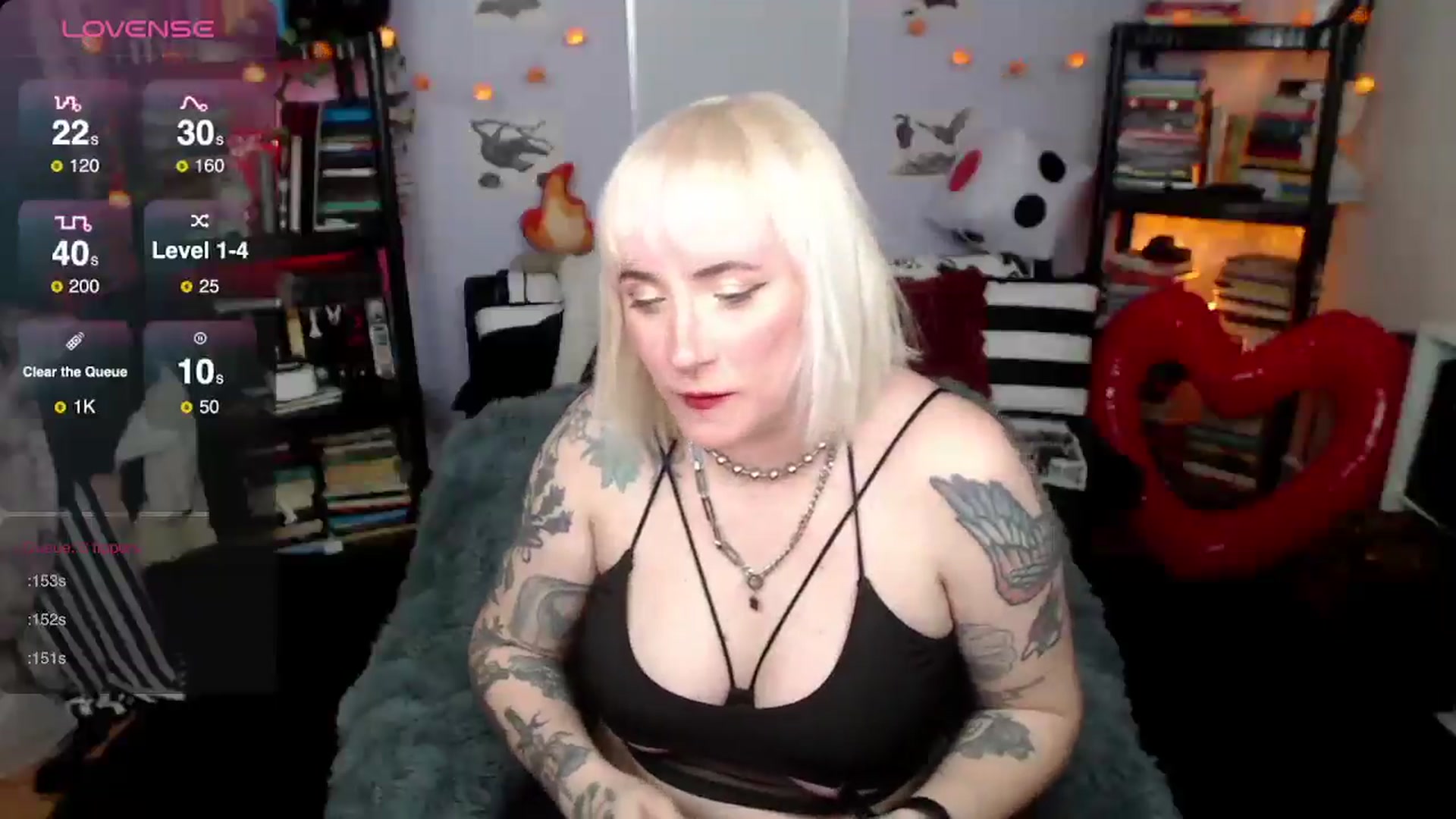 Gallery image thumbnail from AxeHallow's myfreecams stream on, 03/23/2025, 21:59 image 16 of 20
