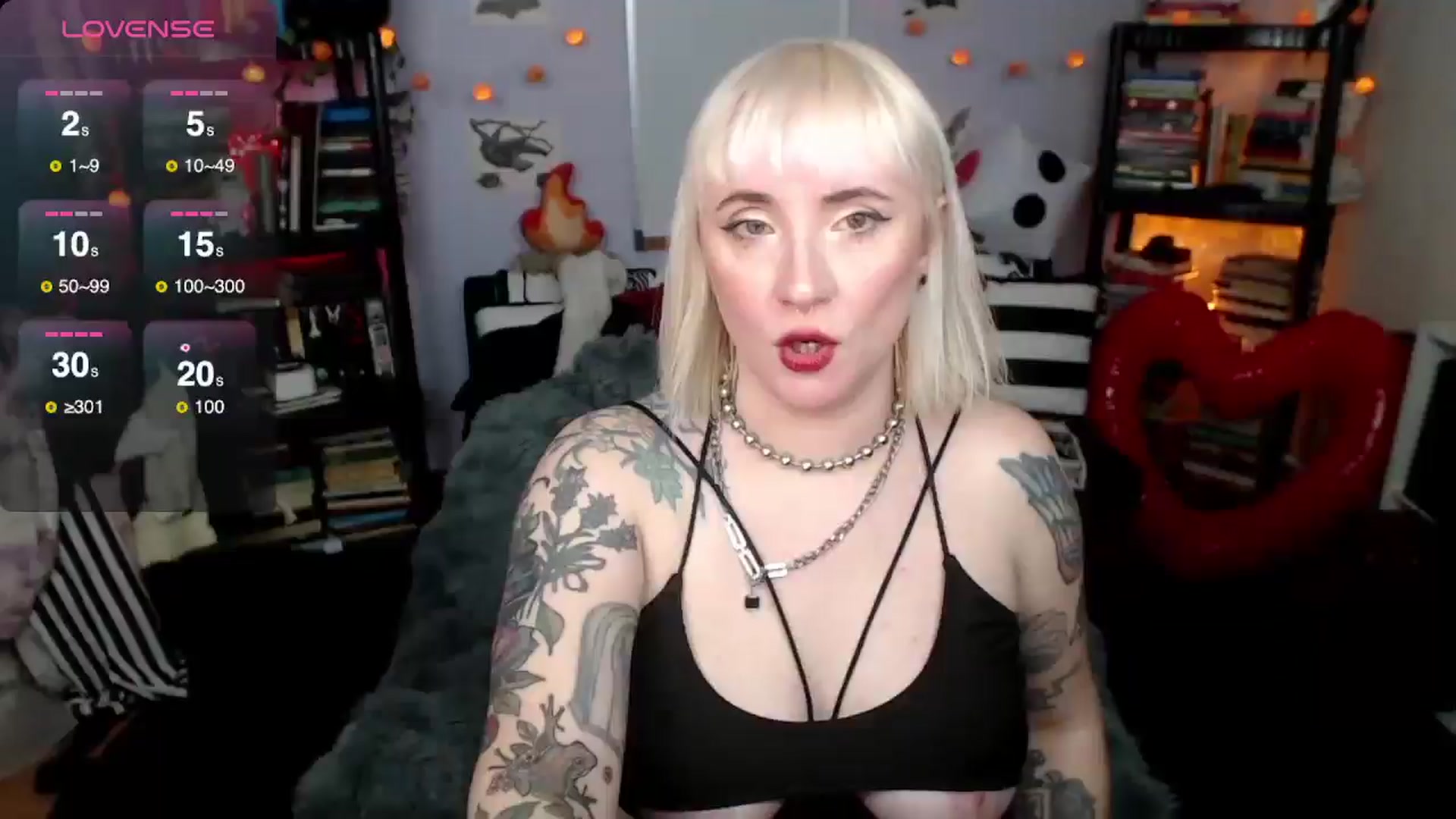 Gallery image thumbnail from AxeHallow's myfreecams stream on, 03/24/2025, 24:00 image 14 of 20