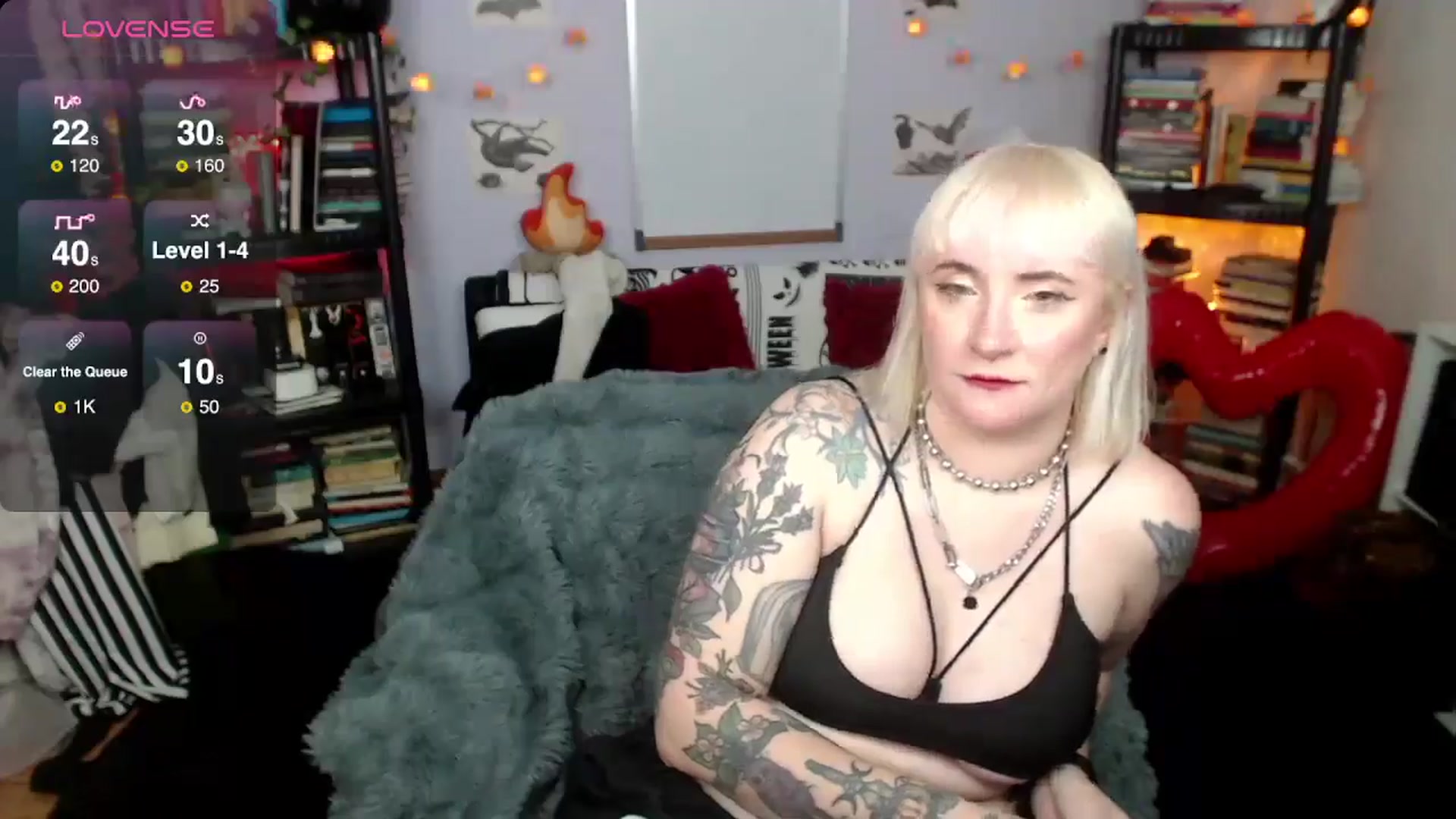 Gallery image thumbnail from AxeHallow's myfreecams stream on, 03/24/2025, 02:32 image 10 of 20