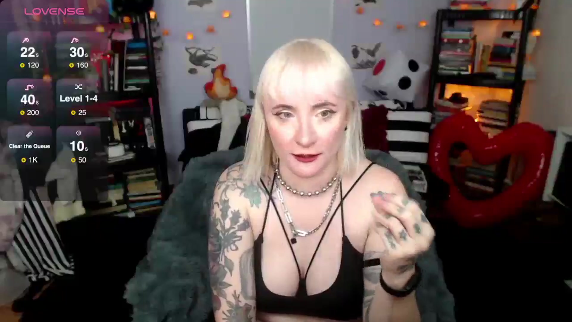 Gallery image thumbnail from AxeHallow's myfreecams stream on, 03/24/2025, 02:32 image 8 of 20