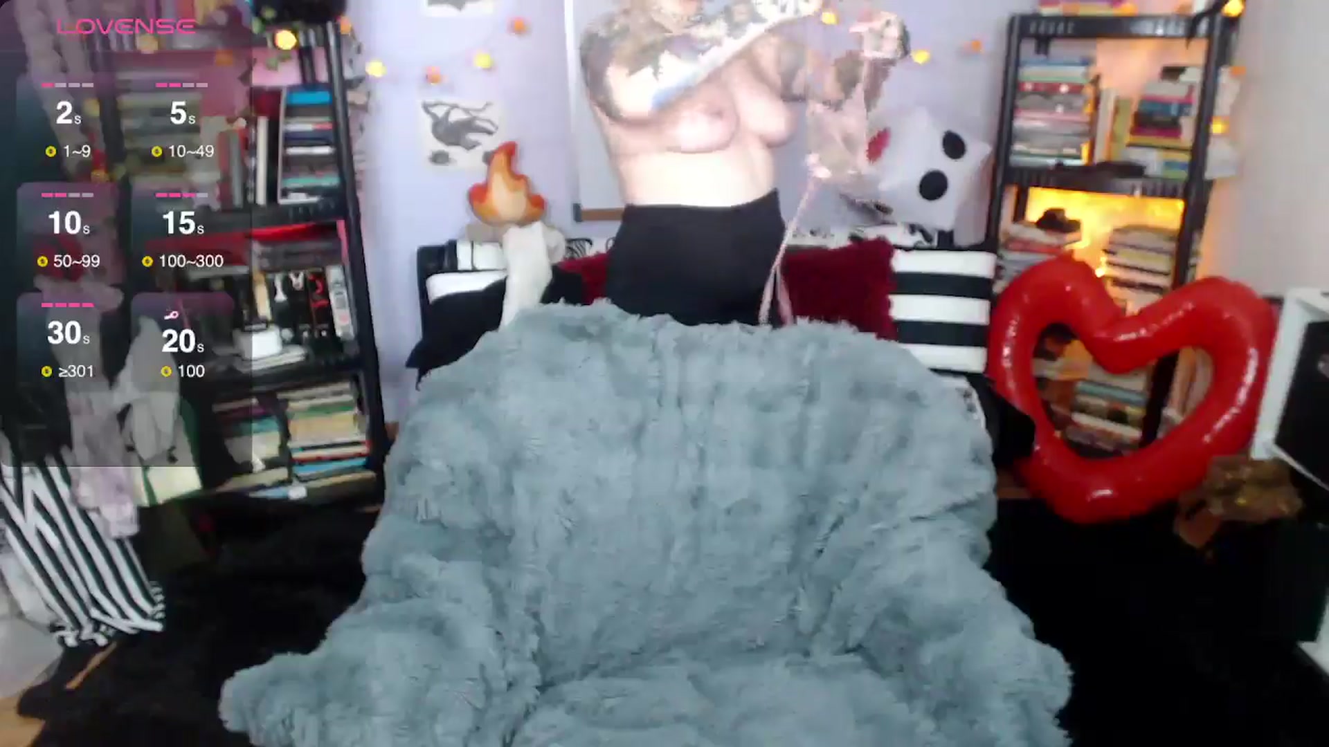 Gallery image thumbnail from AxeHallow's myfreecams stream on, 03/25/2025, 22:07 image 17 of 20