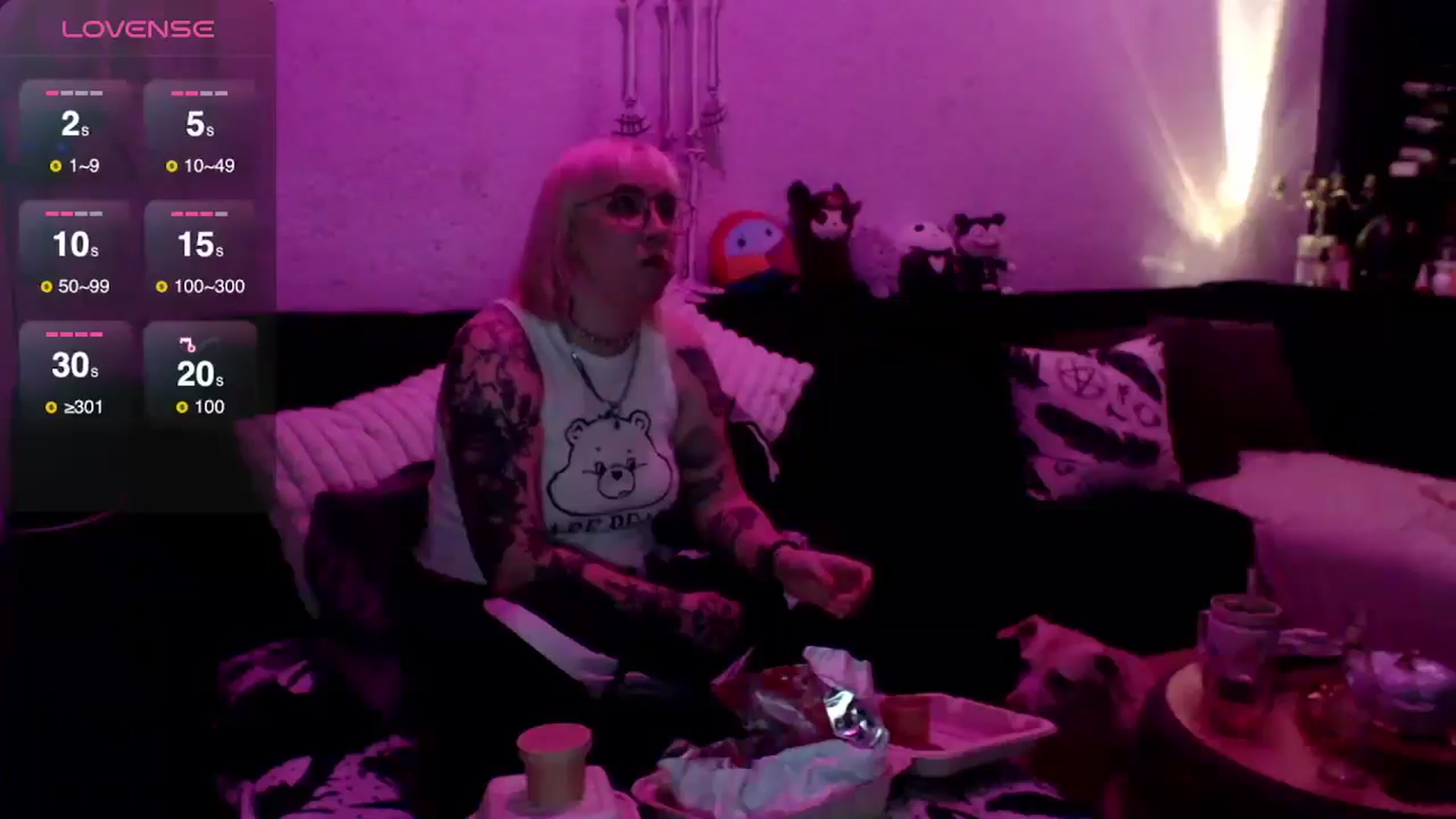 Gallery image thumbnail from AxeHallow's myfreecams stream on, 03/26/2025, 02:29 image 13 of 20