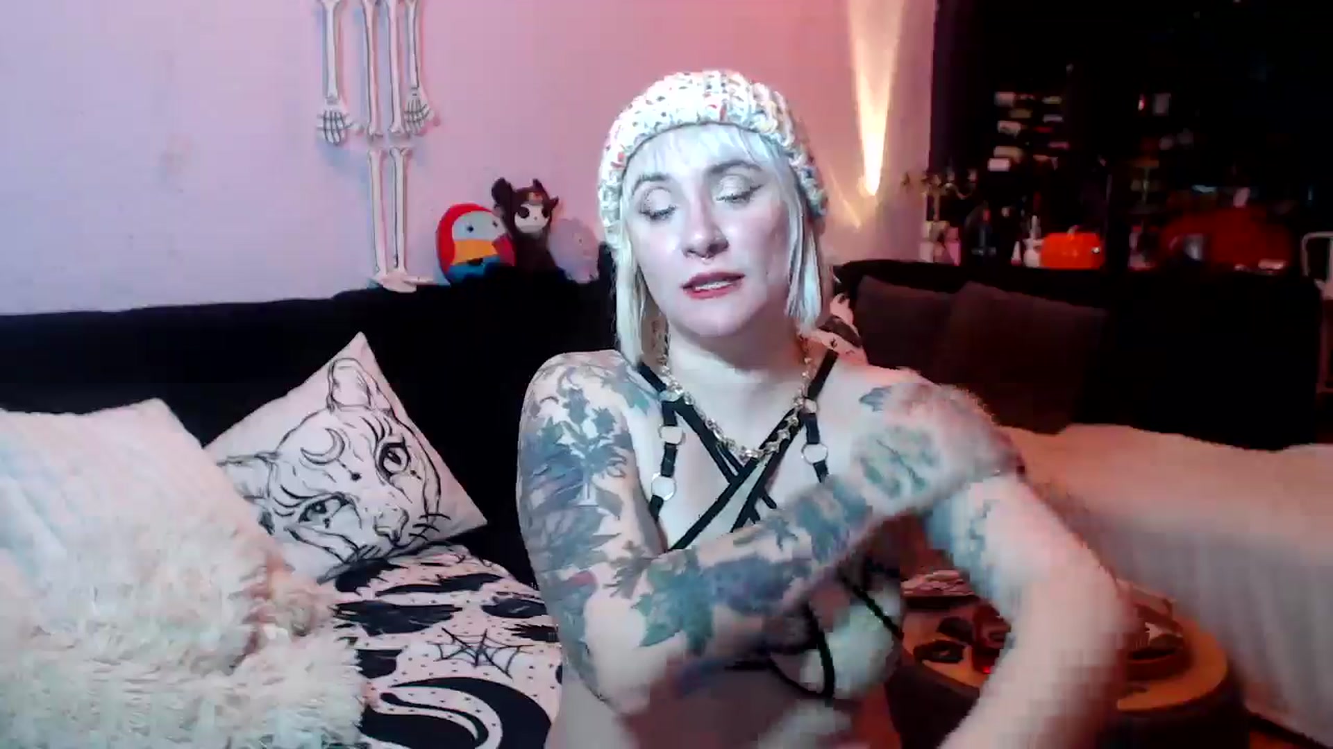 Gallery image thumbnail from AxeHallow's myfreecams stream on, 03/28/2025, 05:10 image 19 of 20