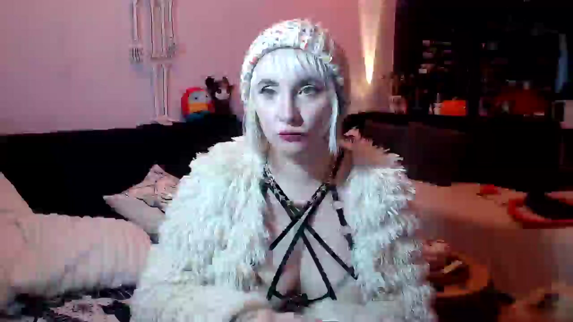 Gallery image thumbnail from AxeHallow's myfreecams stream on, 03/28/2025, 05:10 image 1 of 20