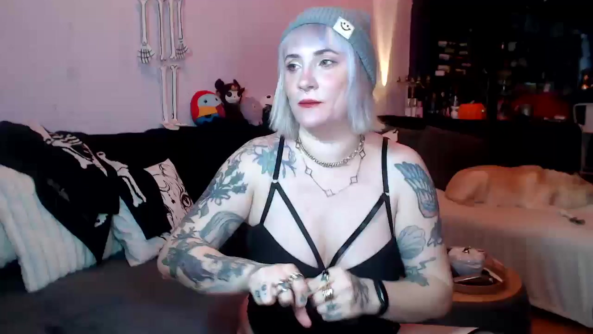 Gallery image thumbnail from AxeHallow's myfreecams stream on, 03/30/2025, 07:35 image 1 of 20