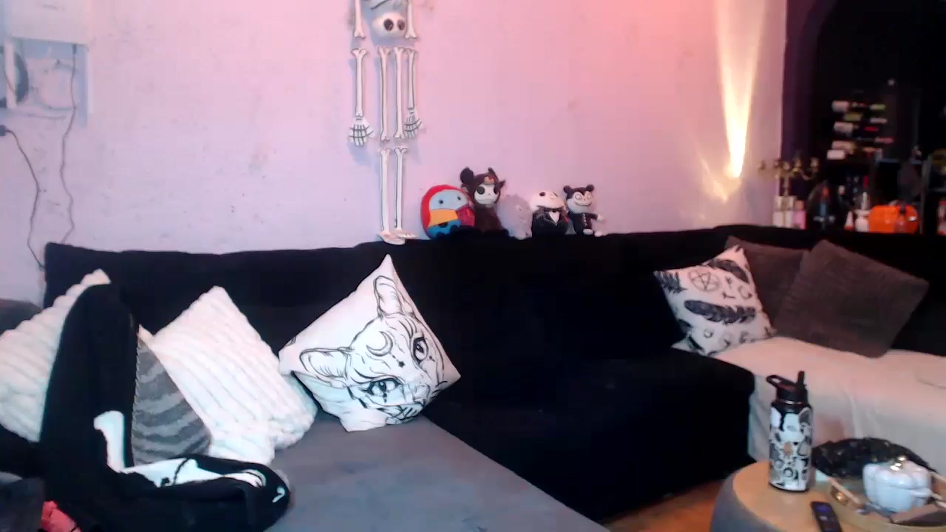 Gallery image thumbnail from AxeHallow's myfreecams stream on, 04/01/2025, 22:07 image 8 of 20
