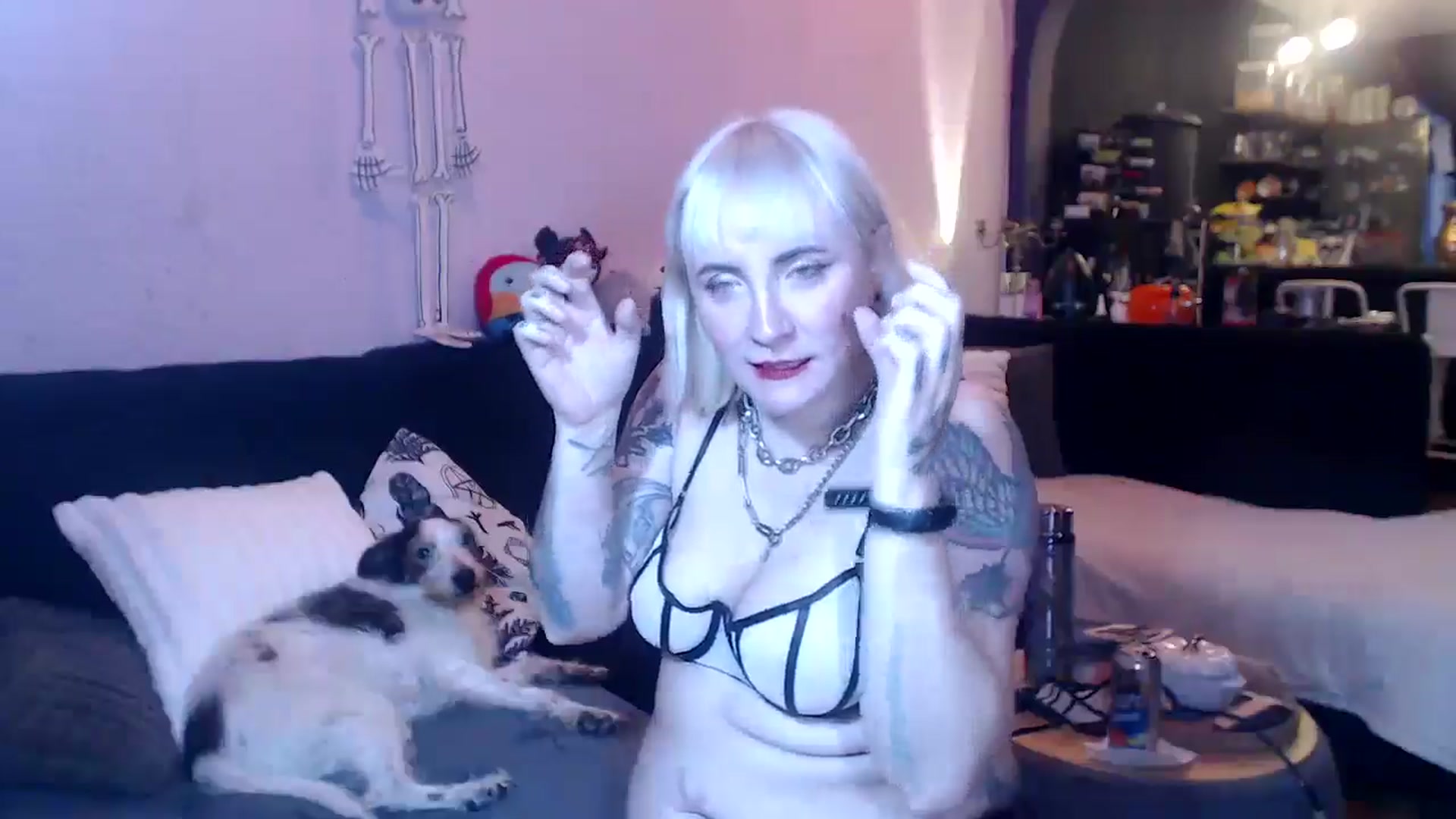 Gallery image thumbnail from AxeHallow's myfreecams stream on, 04/03/2025, 23:57 image 20 of 20