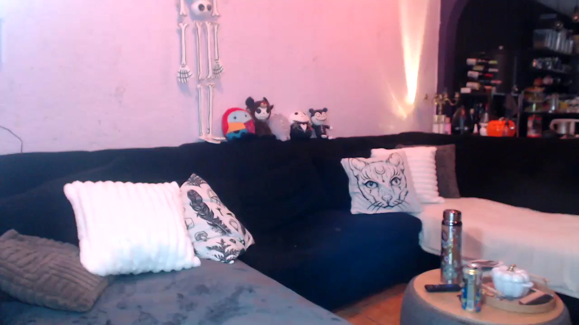 Gallery image thumbnail from AxeHallow's myfreecams stream on, 04/03/2025, 23:57 image 6 of 20