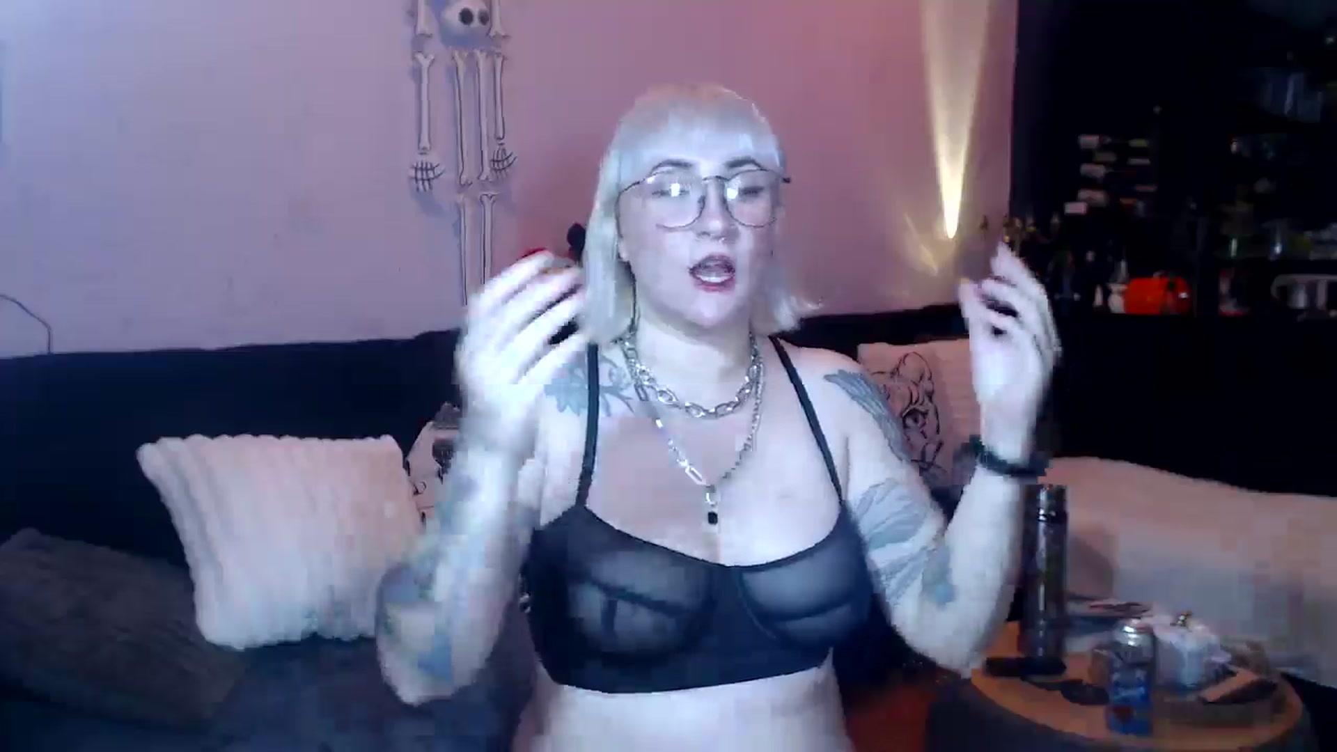 Gallery image thumbnail from AxeHallow's myfreecams stream on, 04/03/2025, 23:57 image 11 of 20