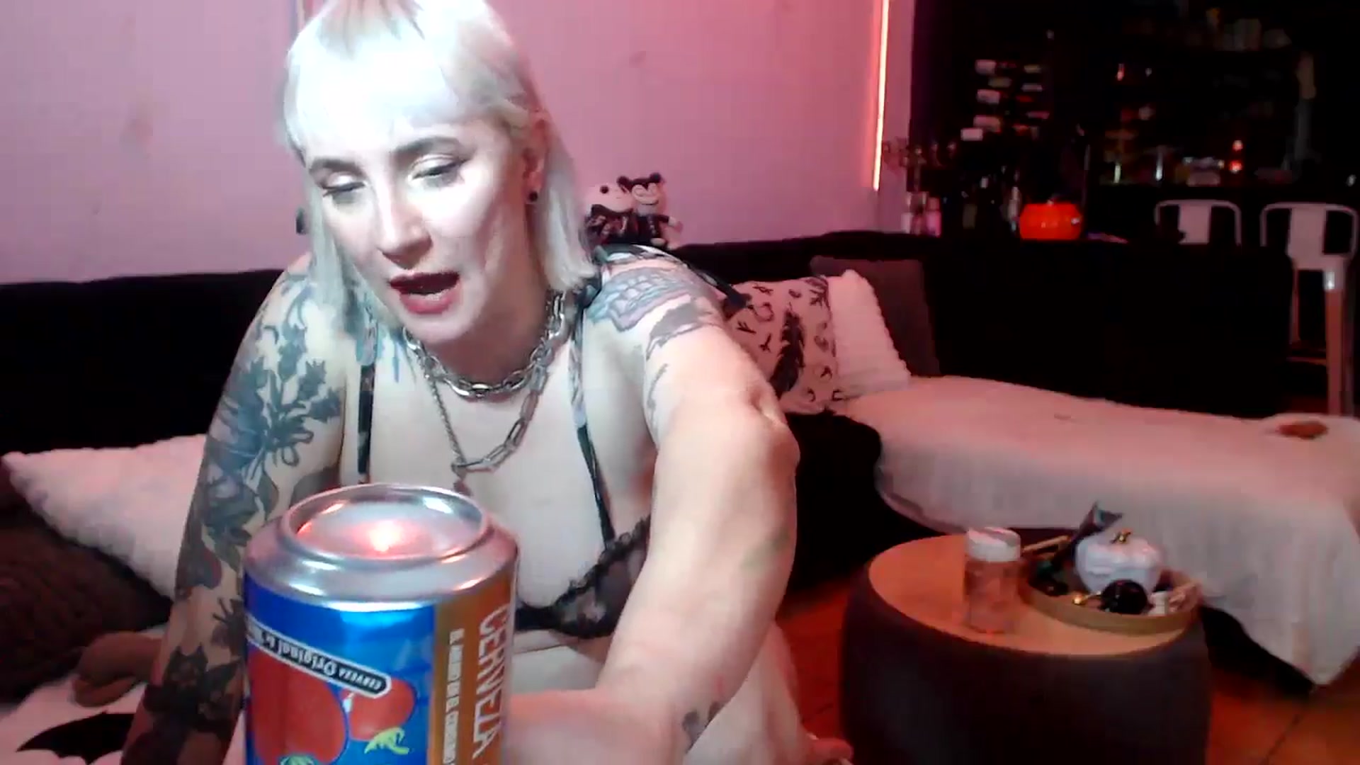 Gallery image thumbnail from AxeHallow's myfreecams stream on, 04/09/2025, 24:58 image 6 of 20