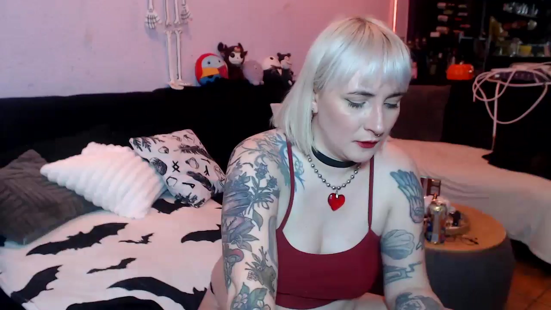 Gallery image thumbnail from AxeHallow's myfreecams stream on, 04/17/2025, 22:14 image 20 of 20