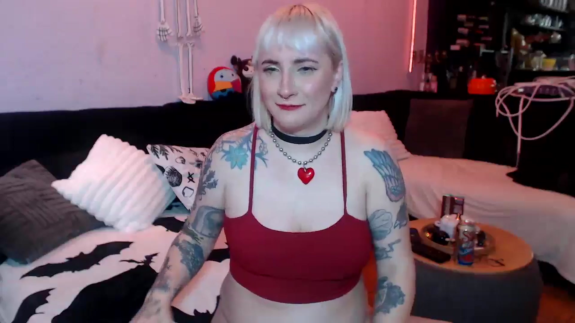 Gallery image thumbnail from AxeHallow's myfreecams stream on, 04/17/2025, 22:14 image 16 of 20