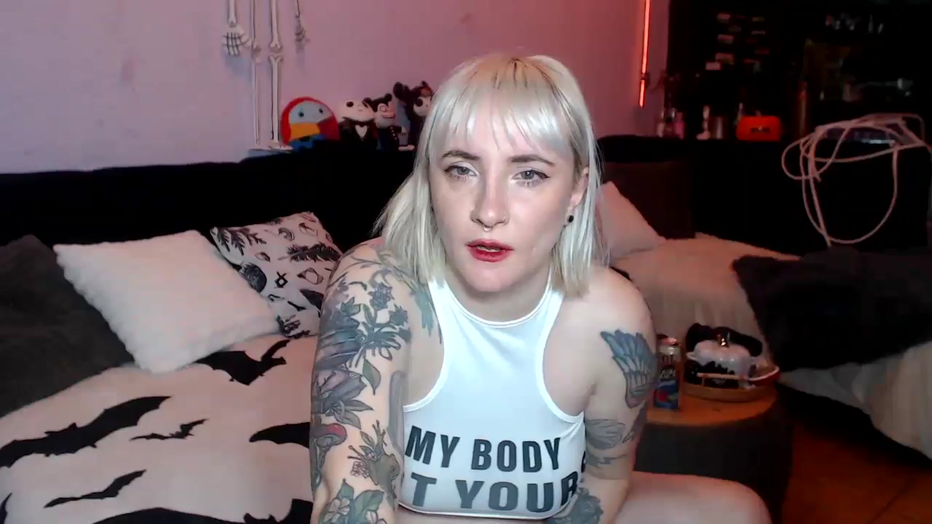 Gallery image thumbnail from AxeHallow's myfreecams stream on, 04/22/2025, 22:22 image 19 of 20