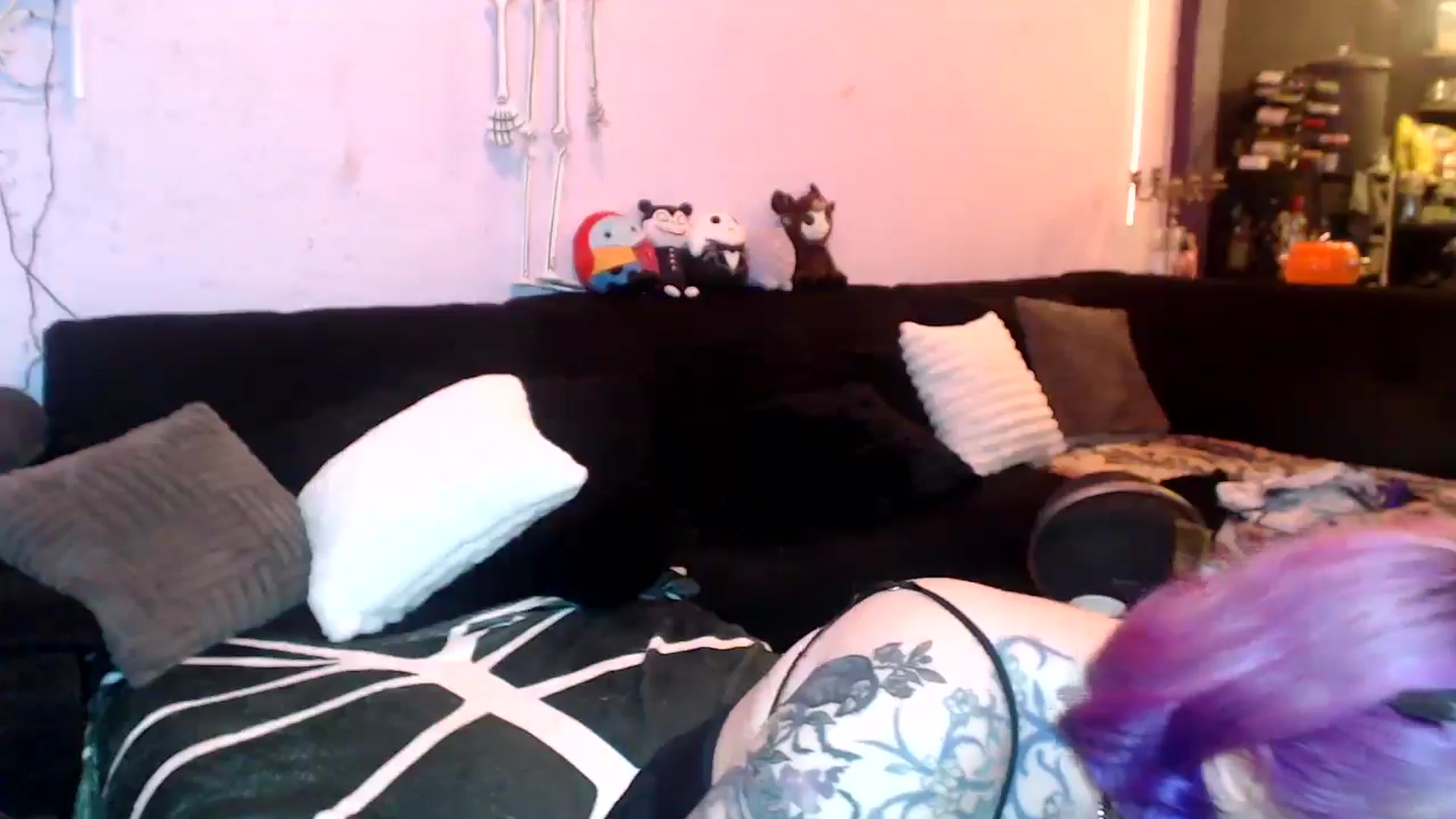 Gallery image thumbnail from AxeHallow's myfreecams stream on, 05/04/2025, 03:58 image 10 of 20