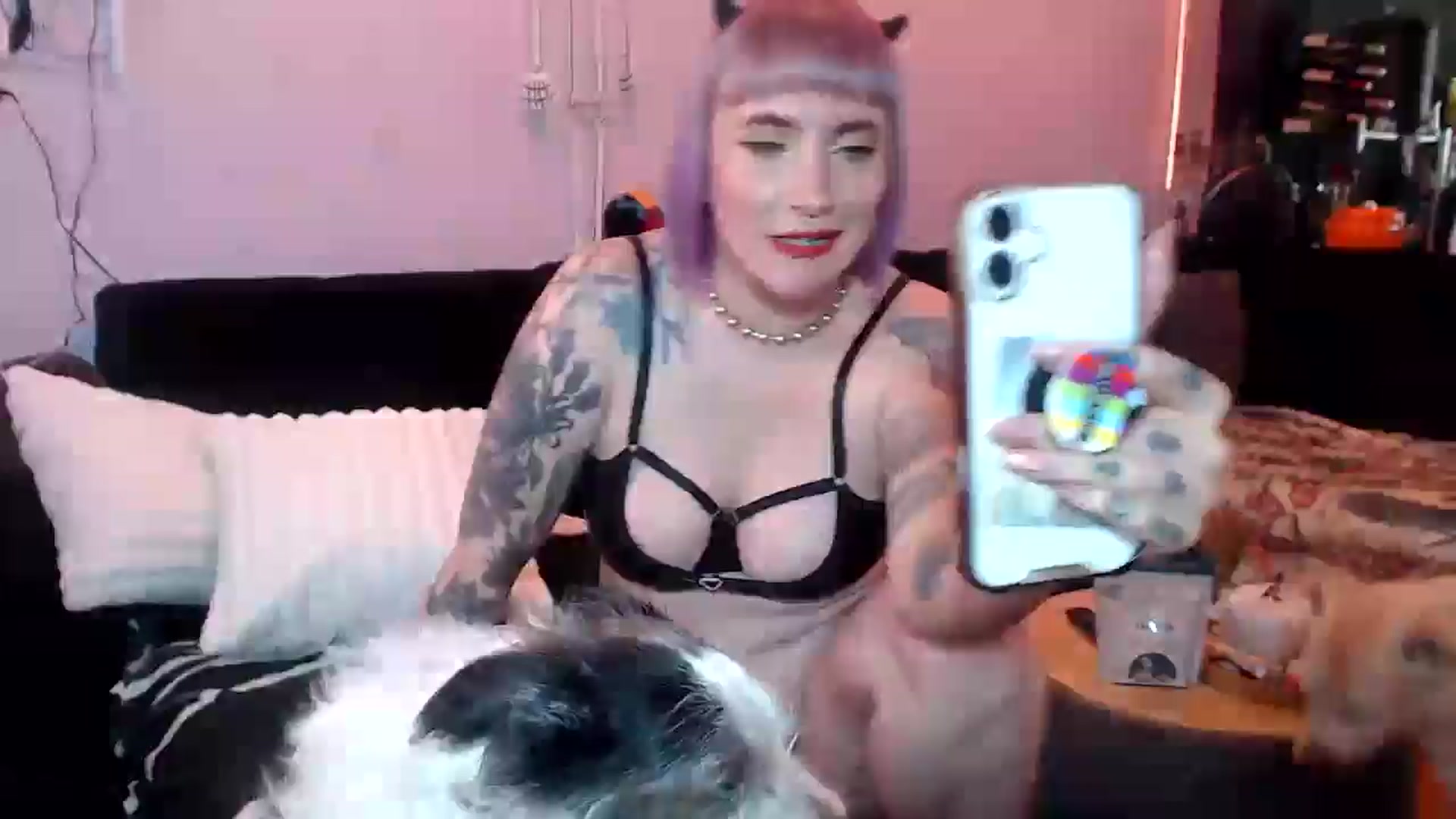 Gallery image thumbnail from AxeHallow's myfreecams stream on, 05/10/2025, 21:01 image 2 of 20