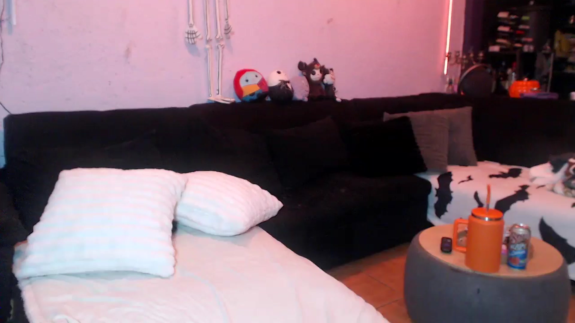 Gallery image thumbnail from AxeHallow's myfreecams stream on, 05/16/2025, 01:52 image 20 of 20