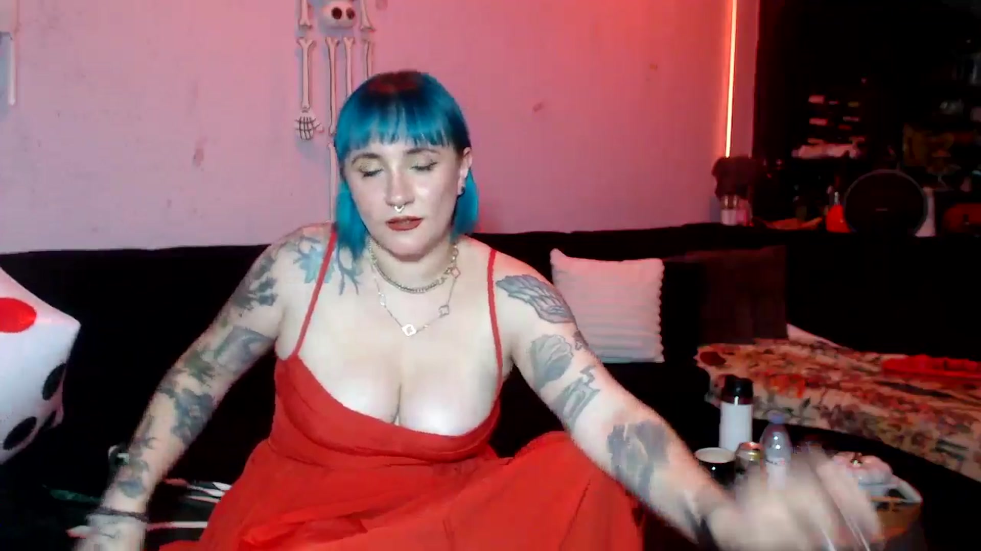Gallery image thumbnail from AxeHallow's myfreecams stream on, 06/04/2025, 01:21 image 17 of 20