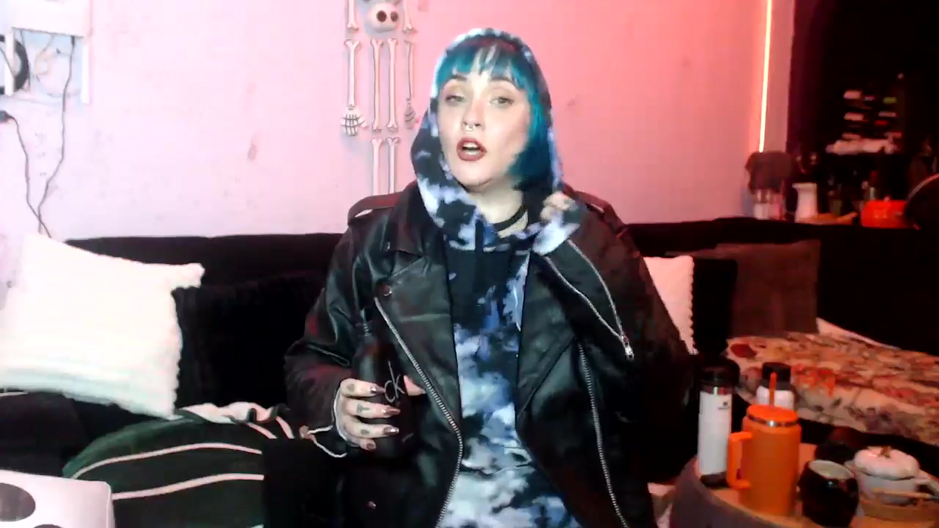 Gallery image thumbnail from AxeHallow's myfreecams stream on, 06/05/2025, 02:53 image 19 of 20