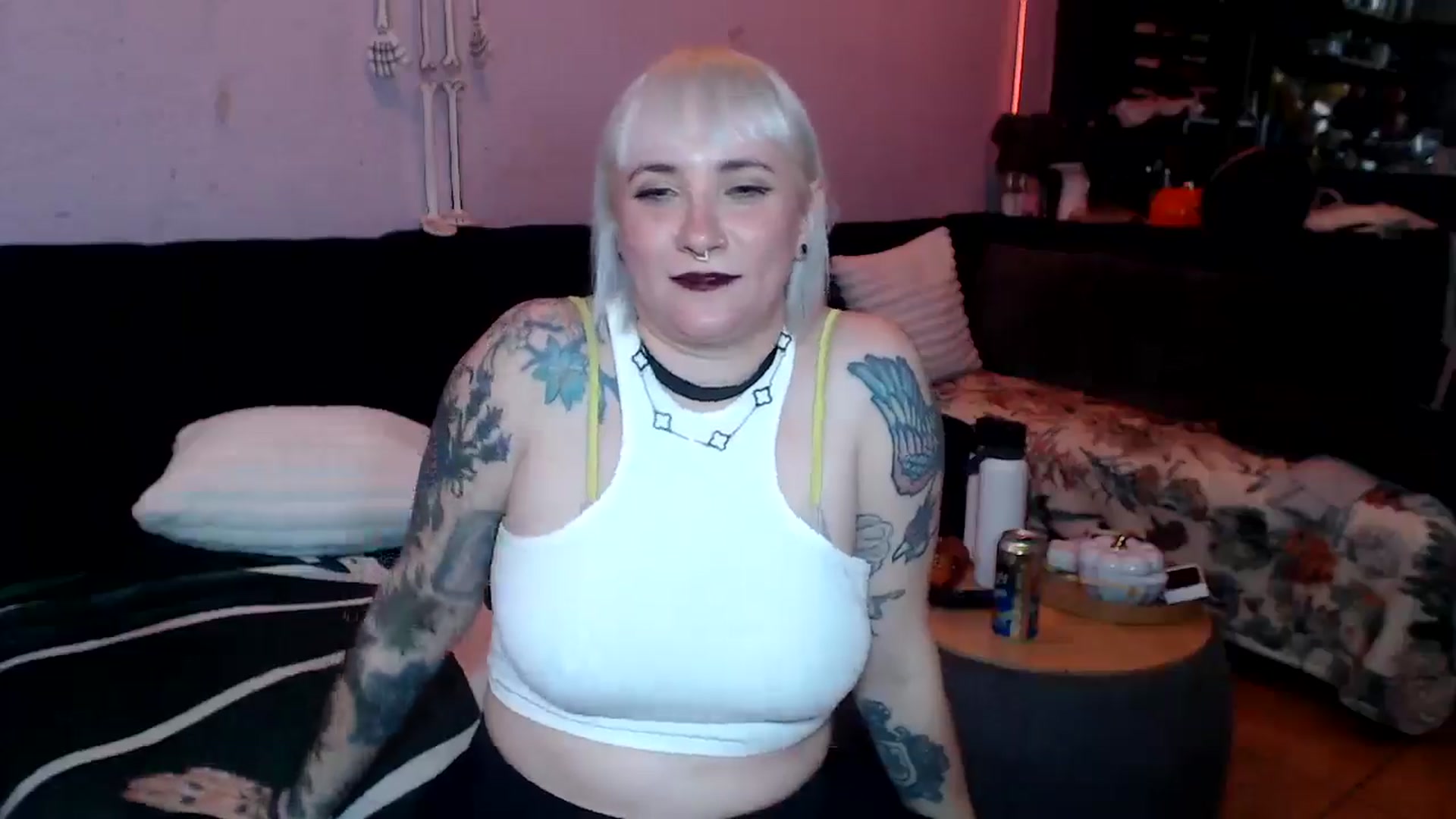 Gallery image thumbnail from AxeHallow's myfreecams stream on, 06/09/2025, 23:02 image 13 of 20