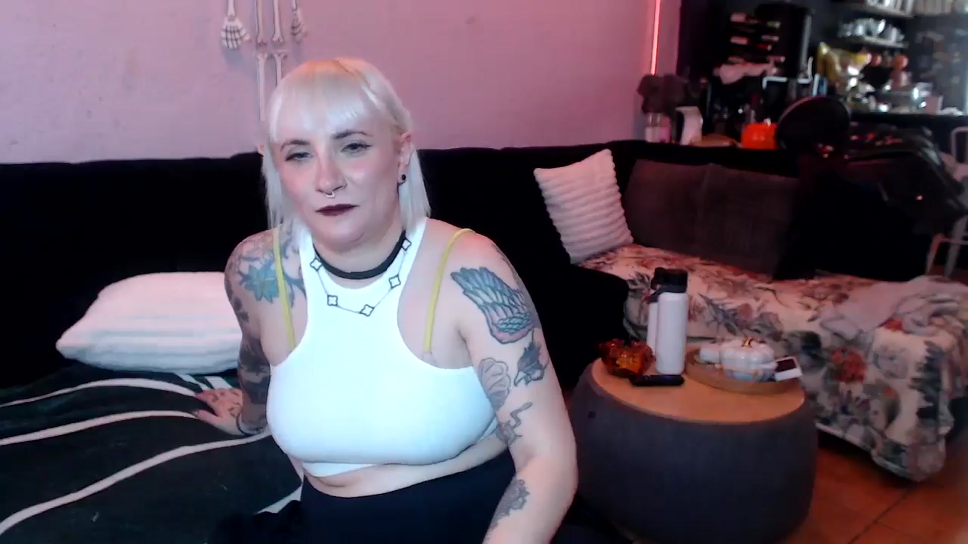 Gallery image thumbnail from AxeHallow's myfreecams stream on, 06/09/2025, 23:02 image 6 of 20