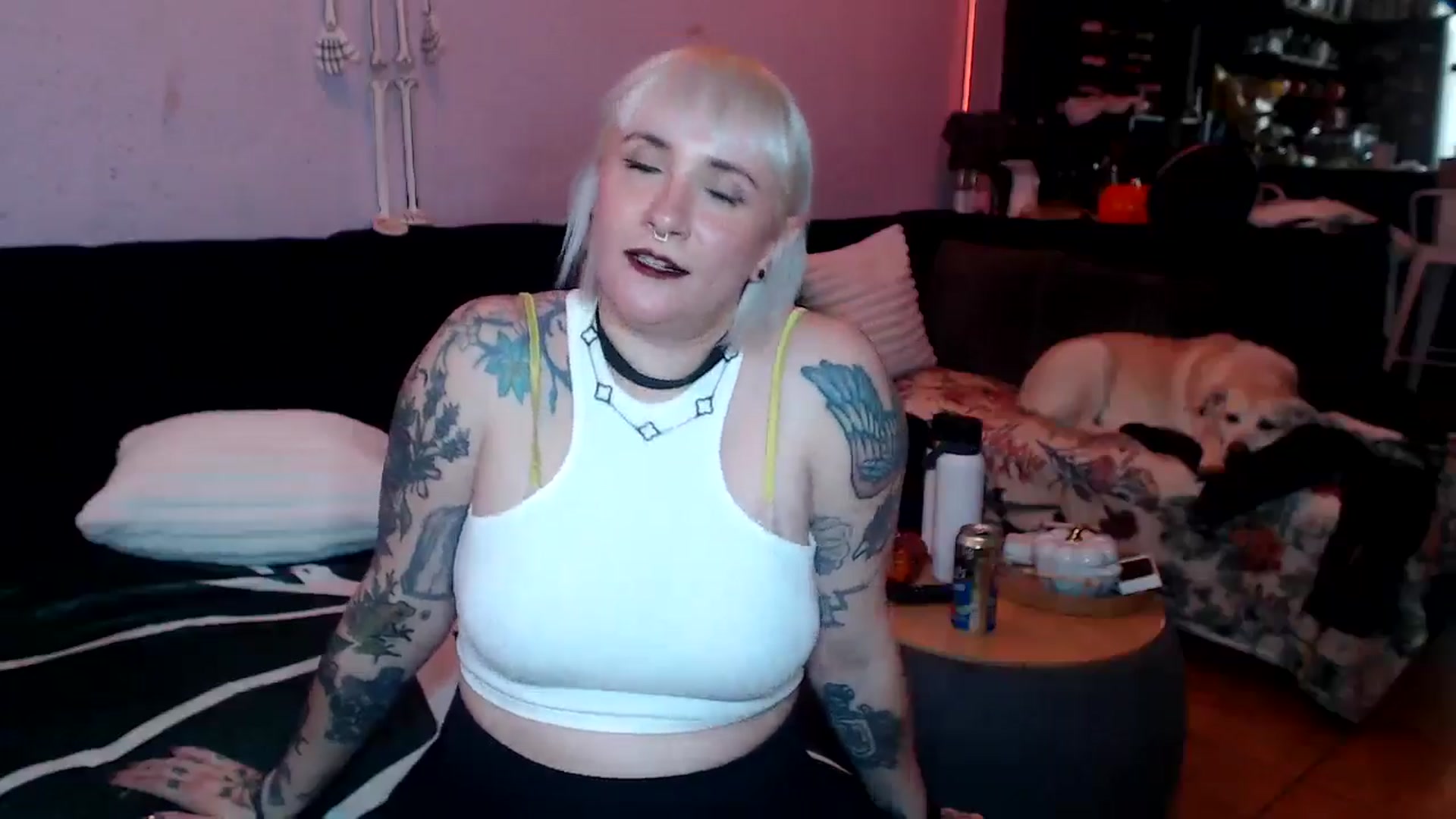 Gallery image thumbnail from AxeHallow's myfreecams stream on, 06/09/2025, 23:02 image 11 of 20