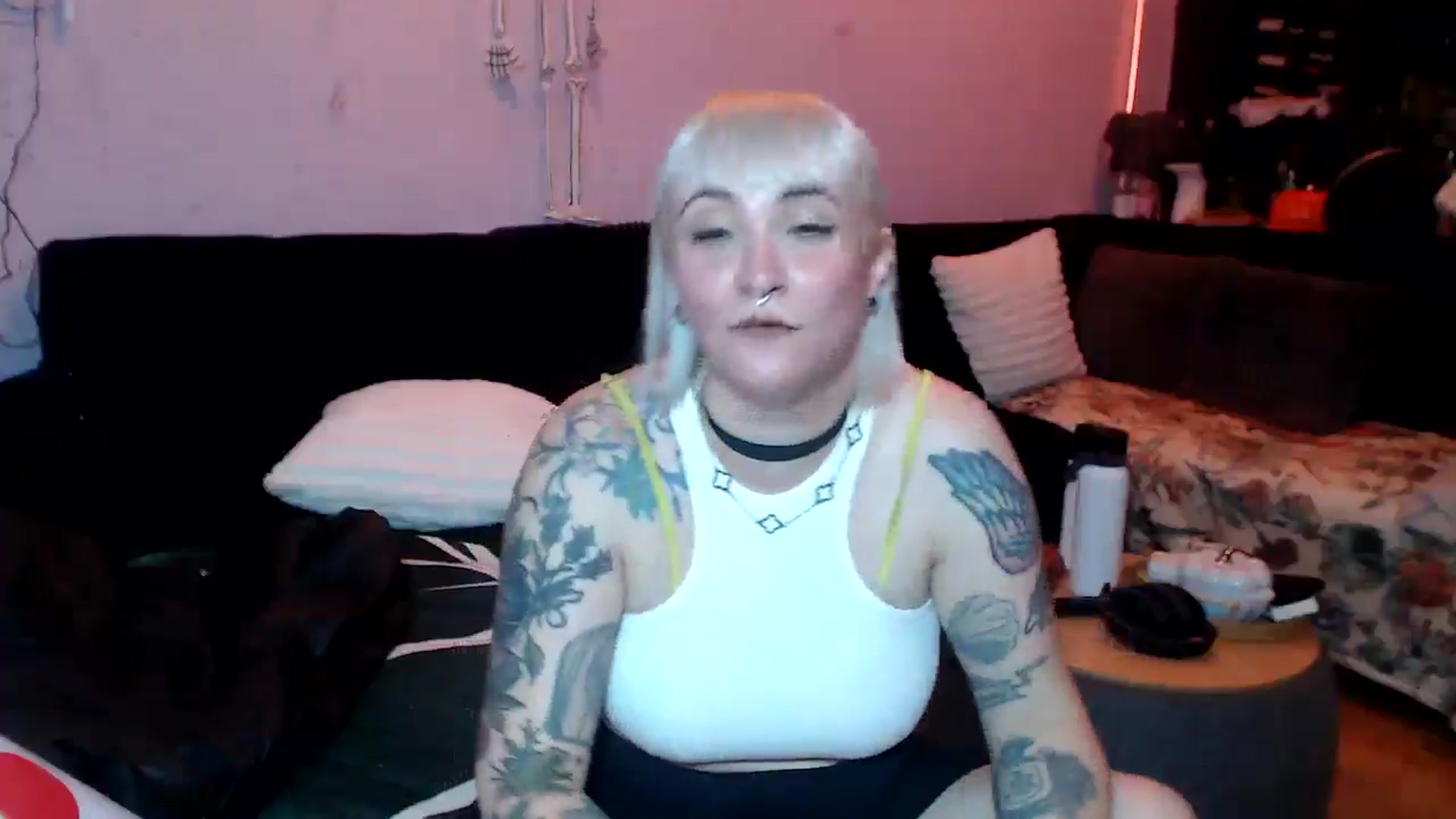 Gallery image thumbnail from AxeHallow's myfreecams stream on, 06/10/2025, 04:38 image 5 of 20