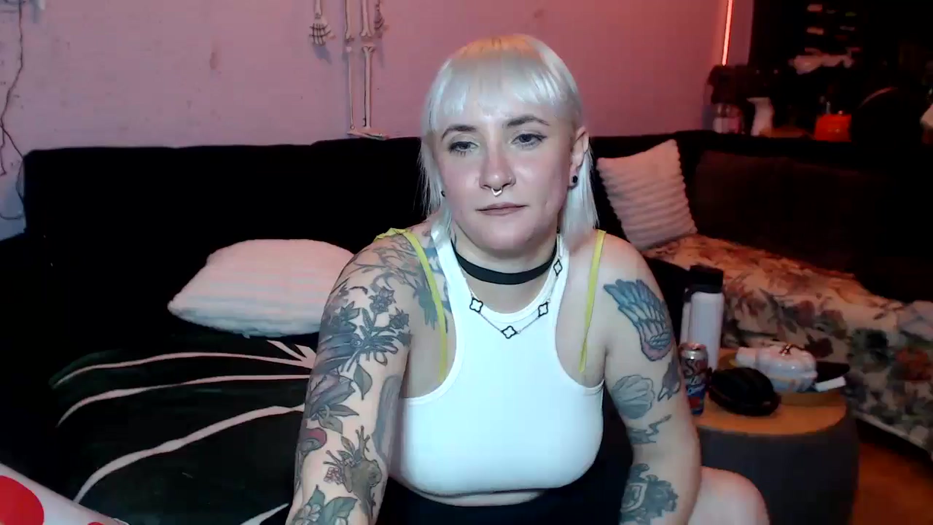 Gallery image thumbnail from AxeHallow's myfreecams stream on, 06/10/2025, 04:38 image 3 of 20